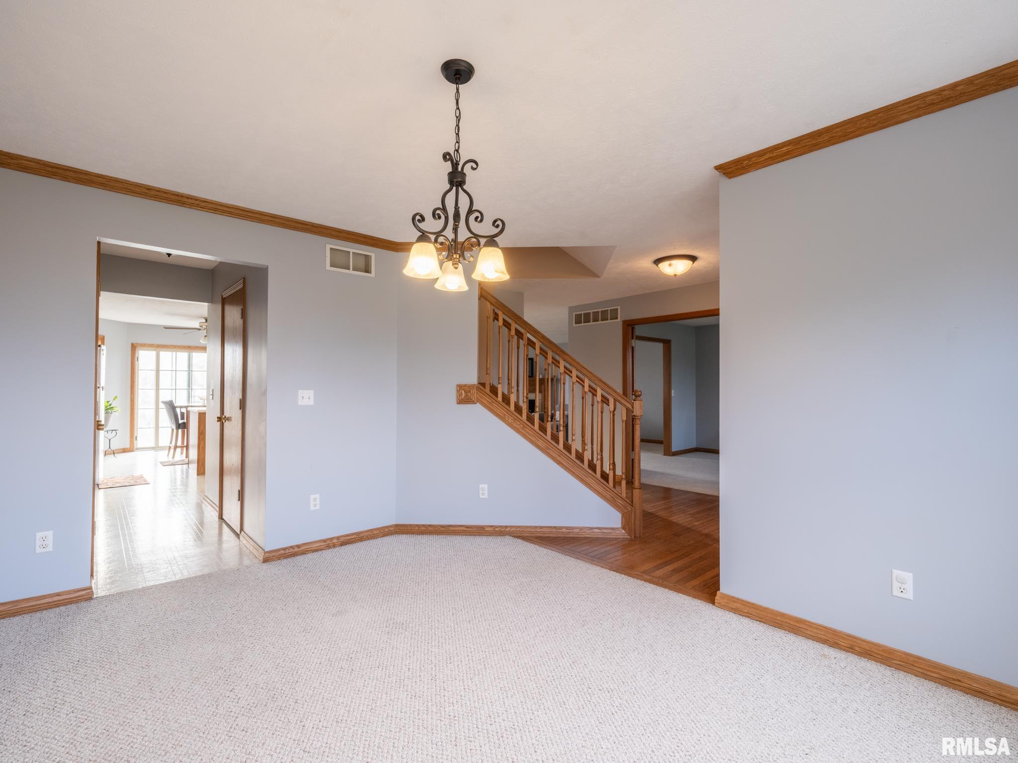 2215 County Road 600 N Road