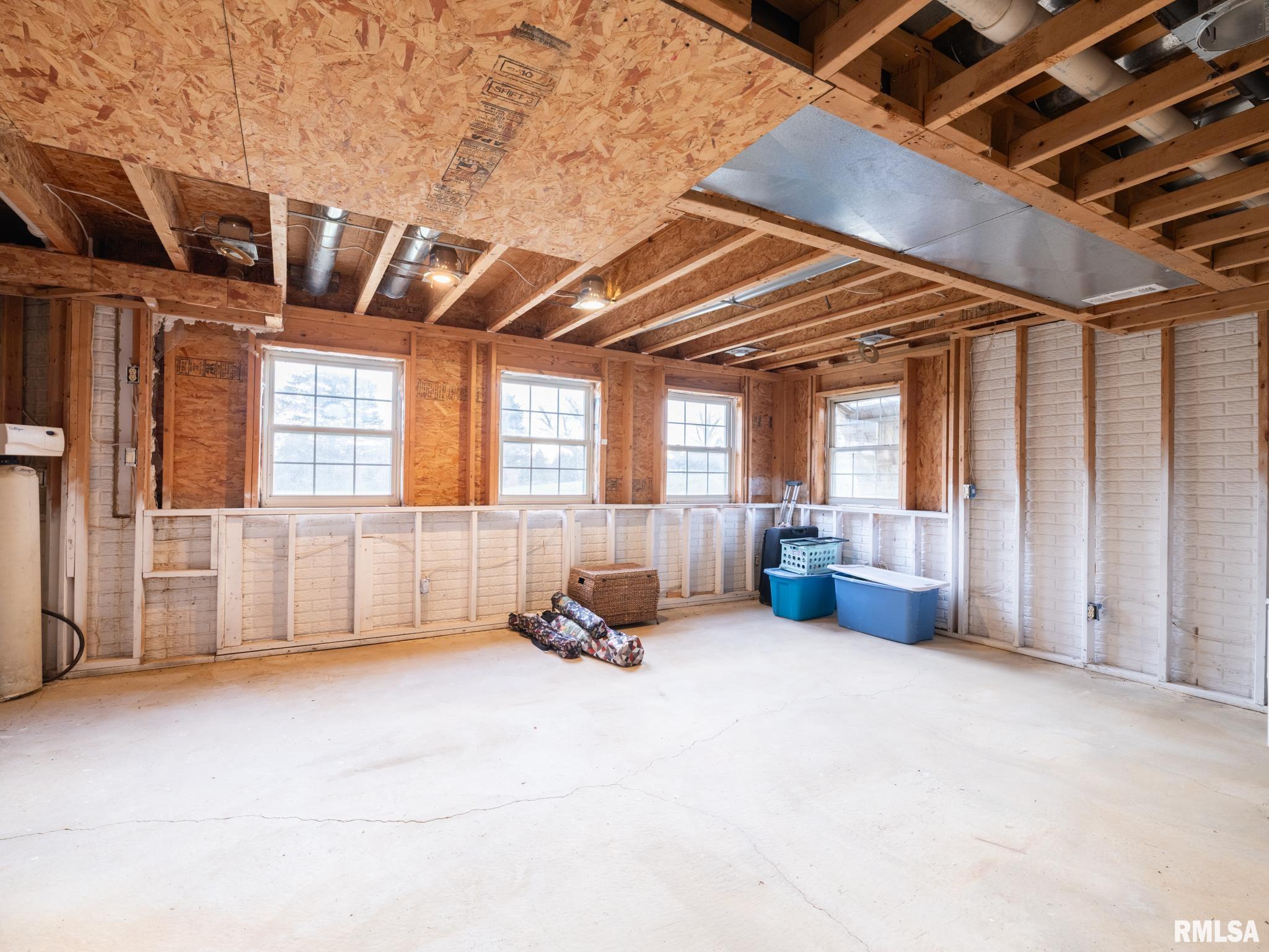 2215 County Road 600 N Road