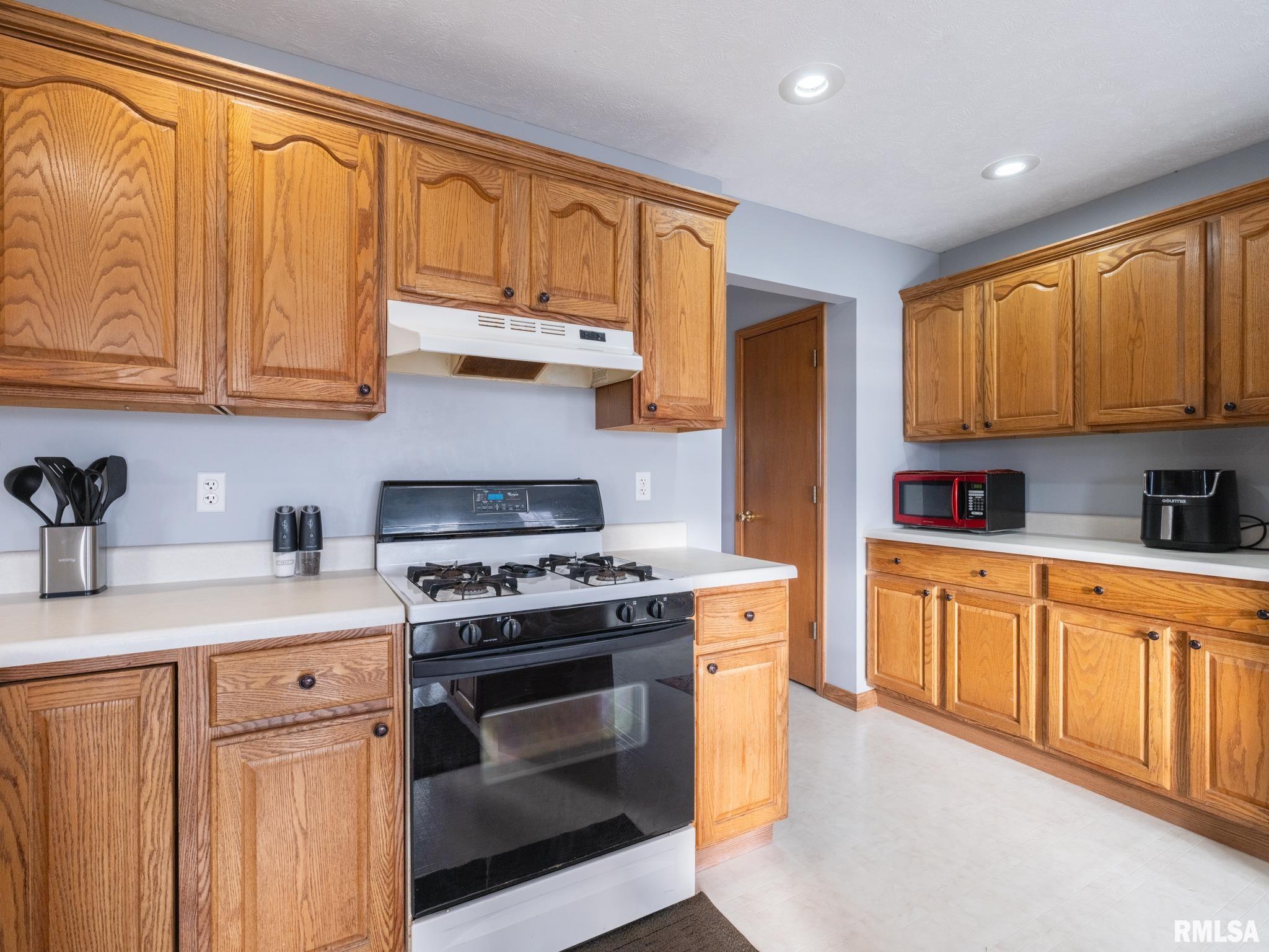 2215 County Road 600 N Road