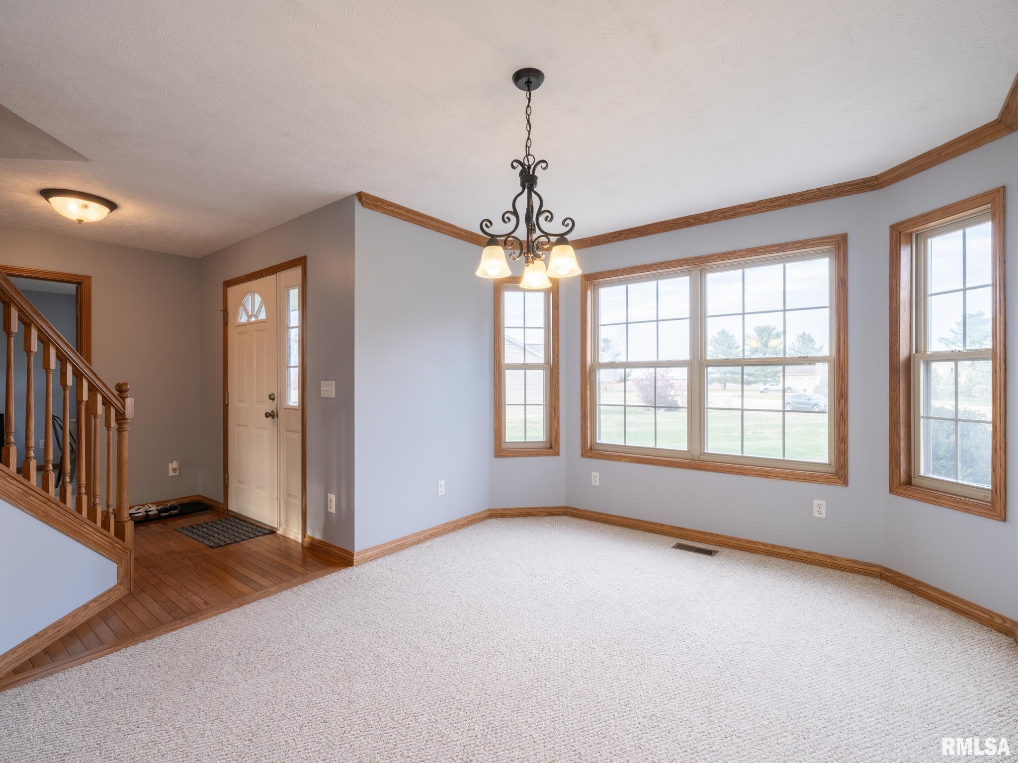 2215 County Road 600 N Road