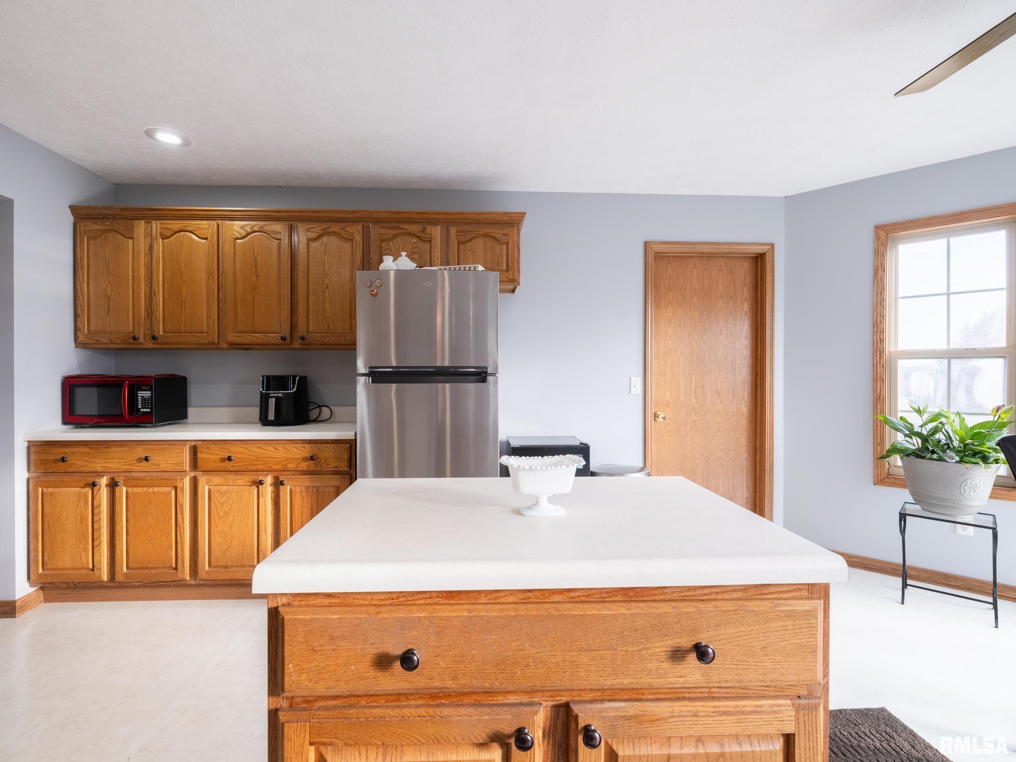 2215 County Road 600 N Road