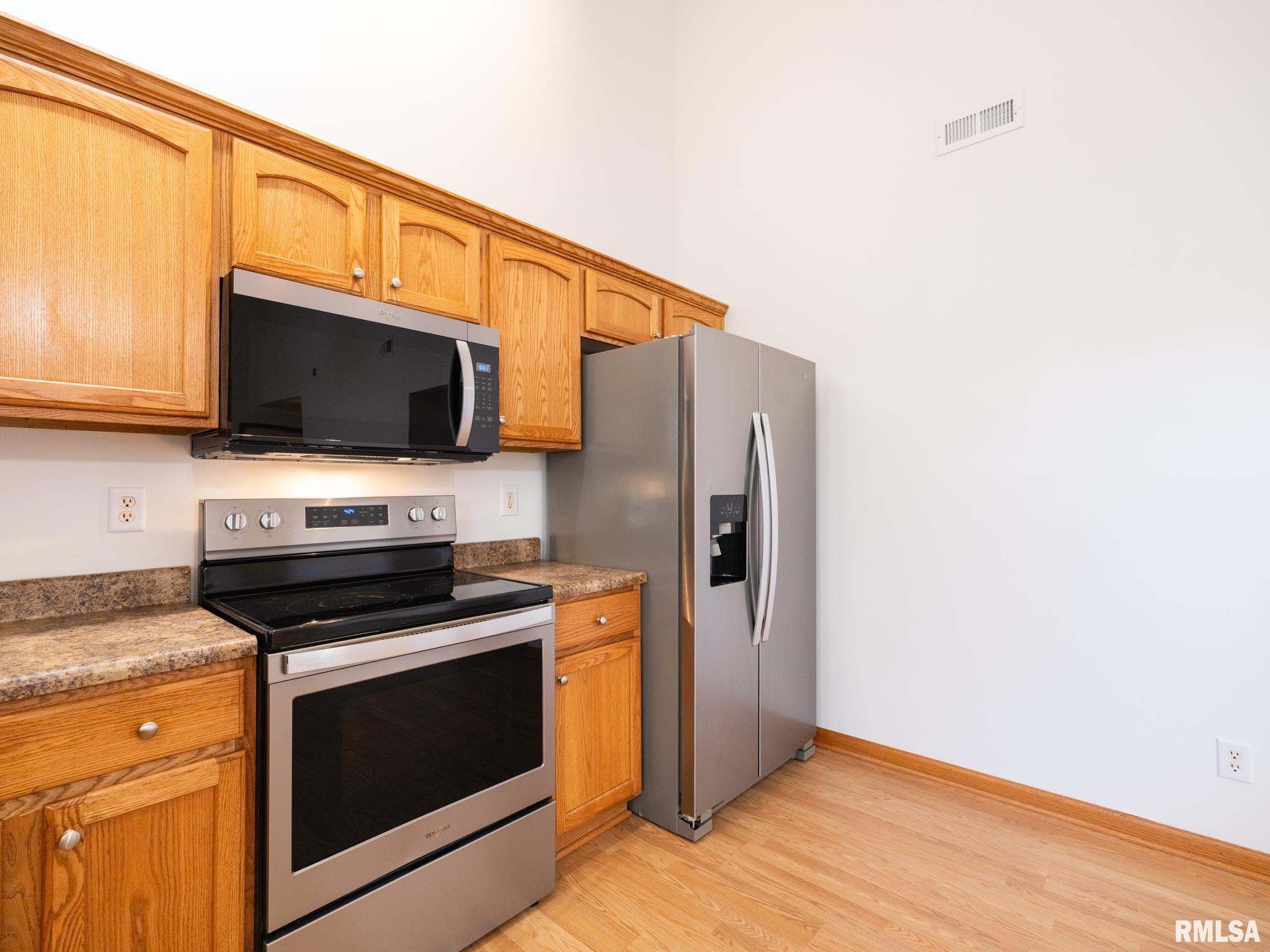 3444 W DORCHESTER Ridge Unit: F