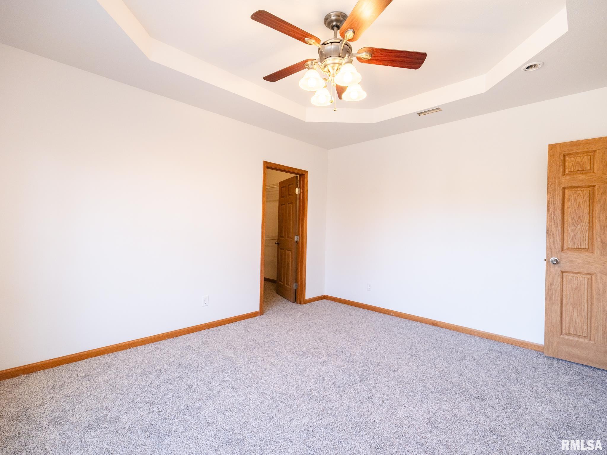 3444 W DORCHESTER Ridge Unit: F