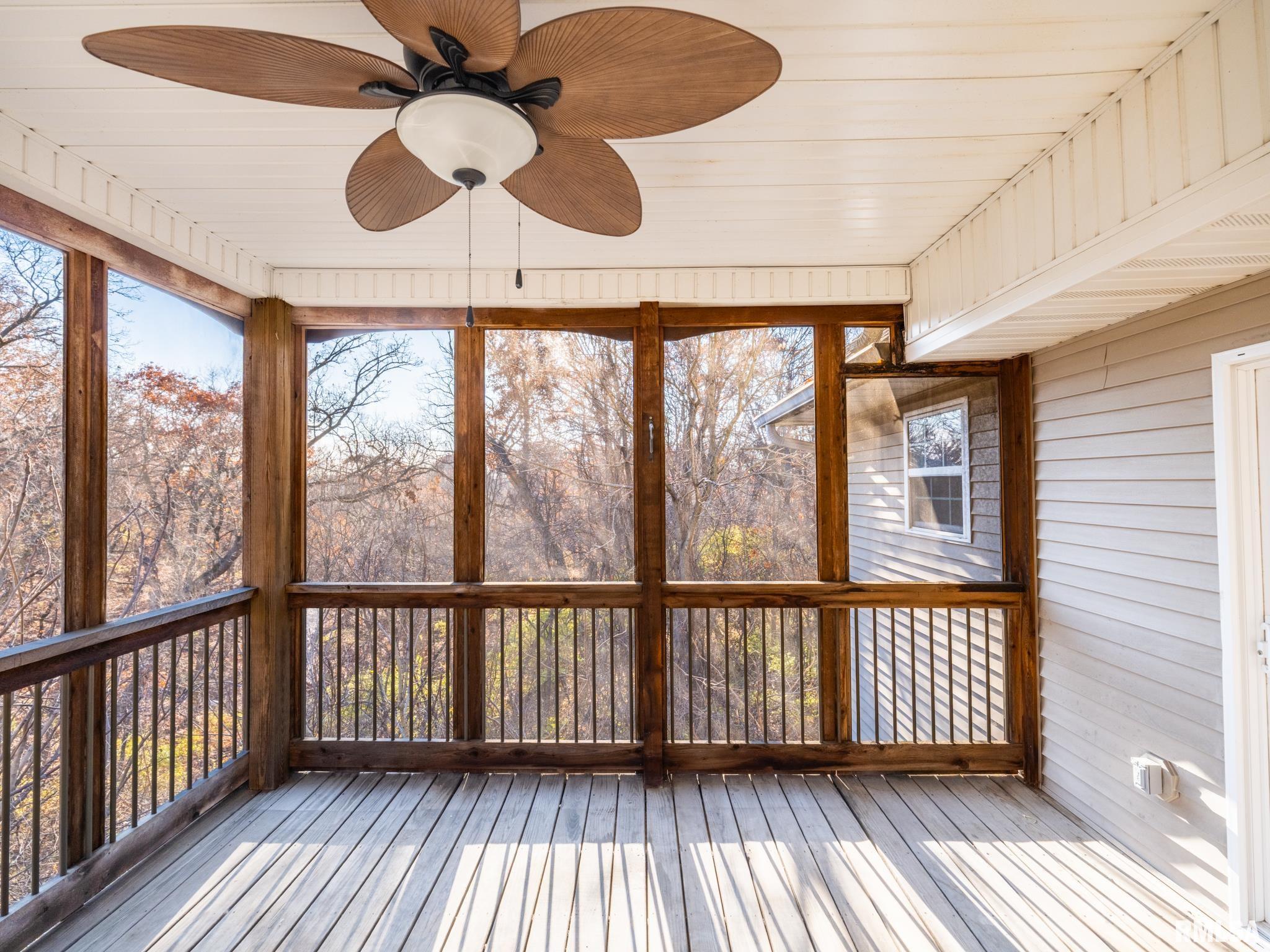 3444 W DORCHESTER Ridge Unit: F