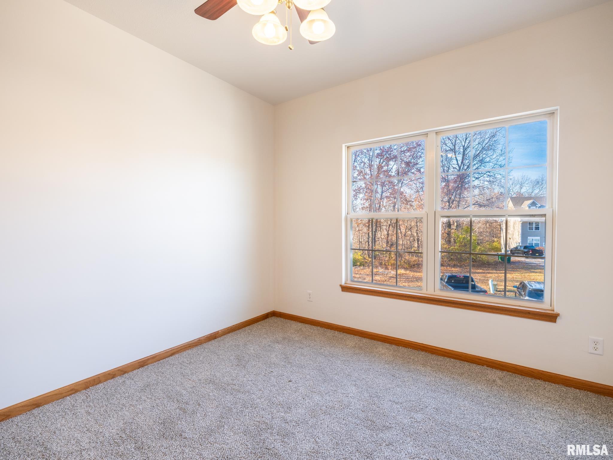 3444 W DORCHESTER Ridge Unit: F