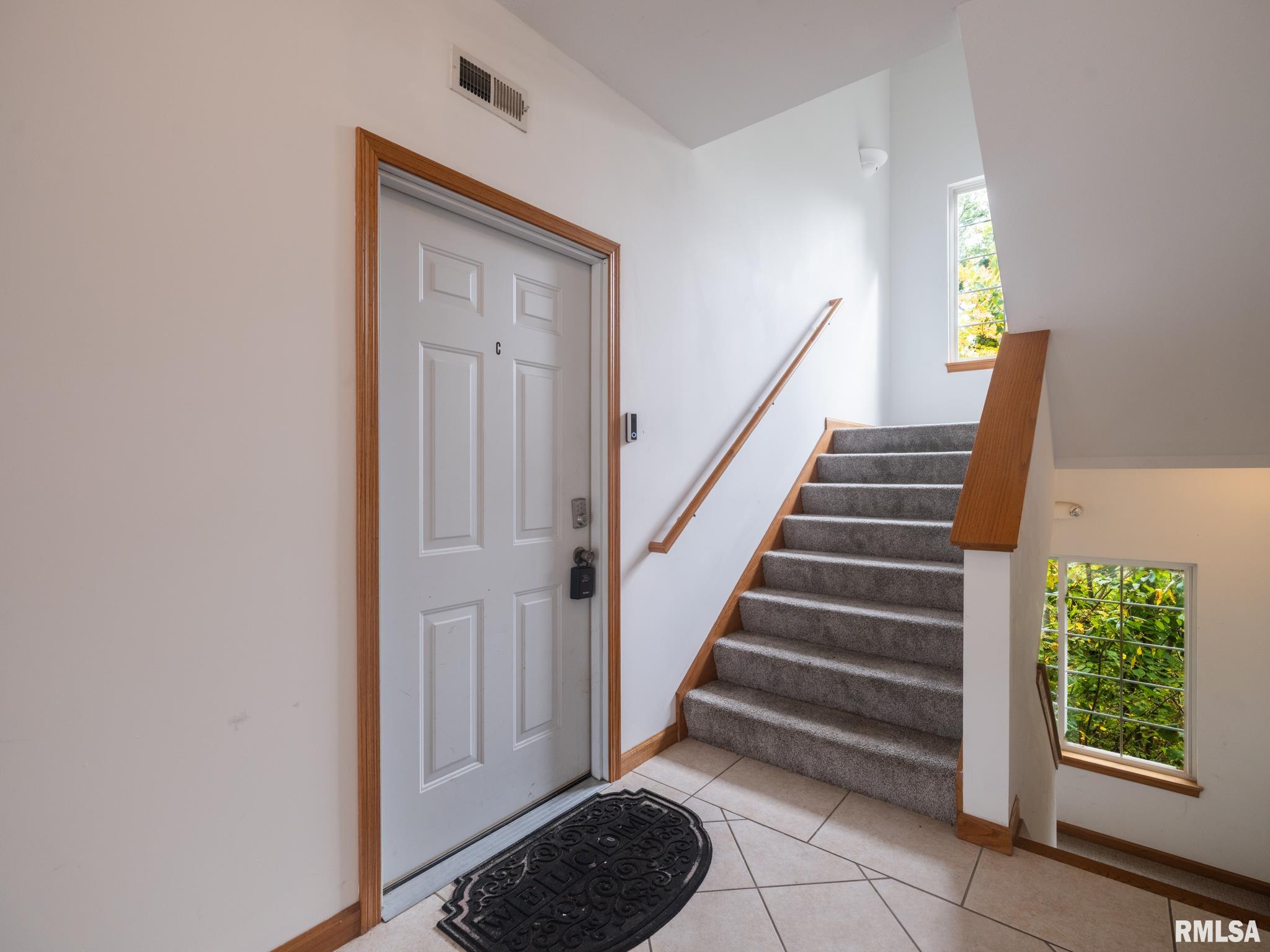 3444 W DORCHESTER Ridge Unit: F