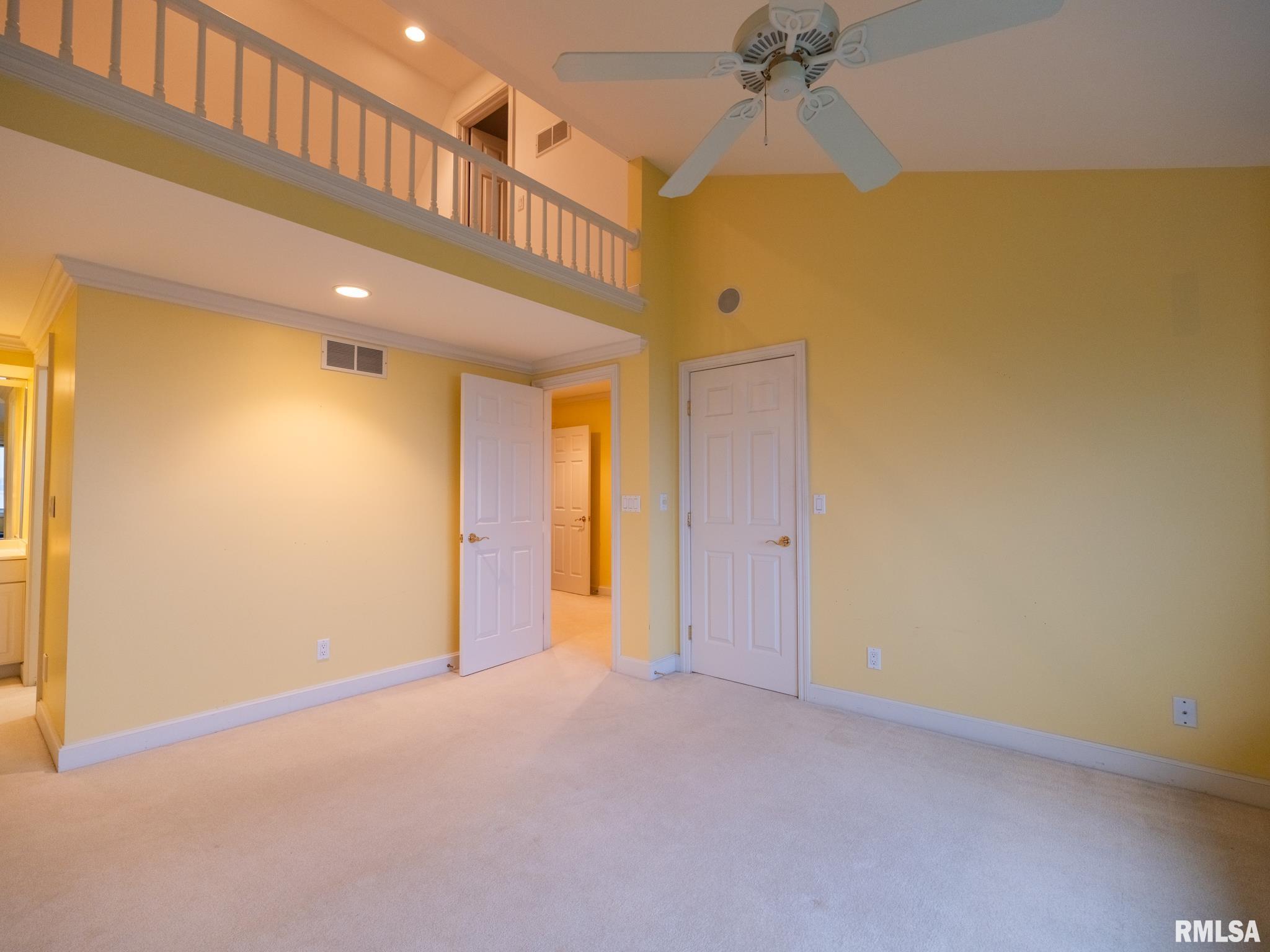 414 HARBOR POINTE Drive