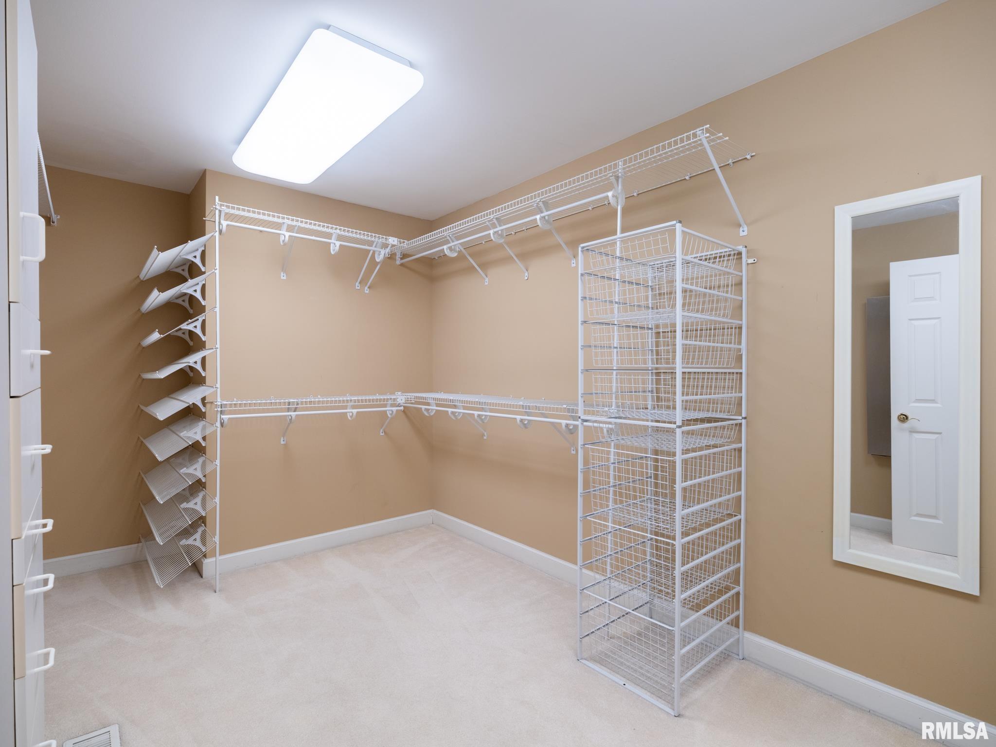 414 HARBOR POINTE Drive