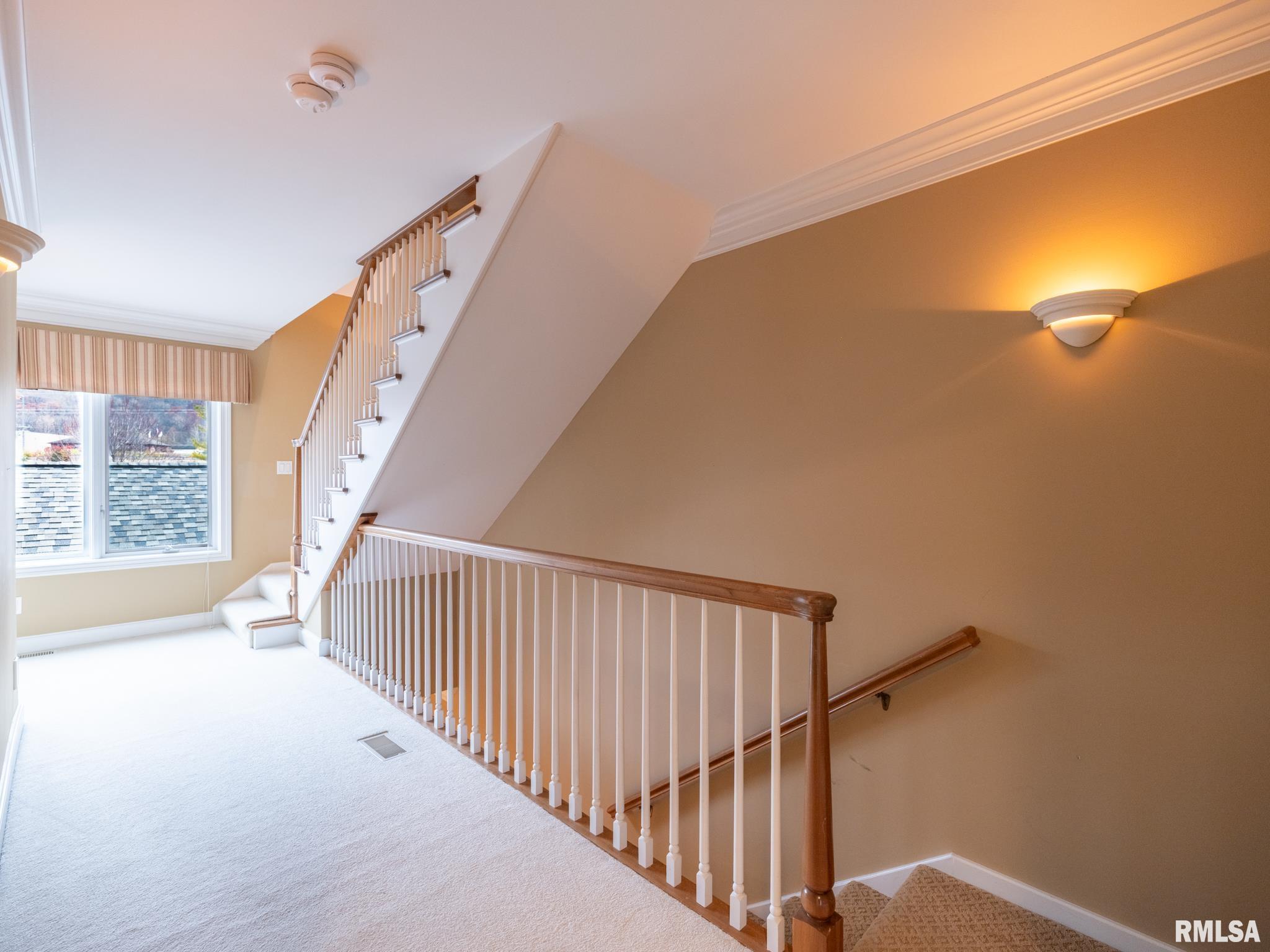 414 HARBOR POINTE Drive