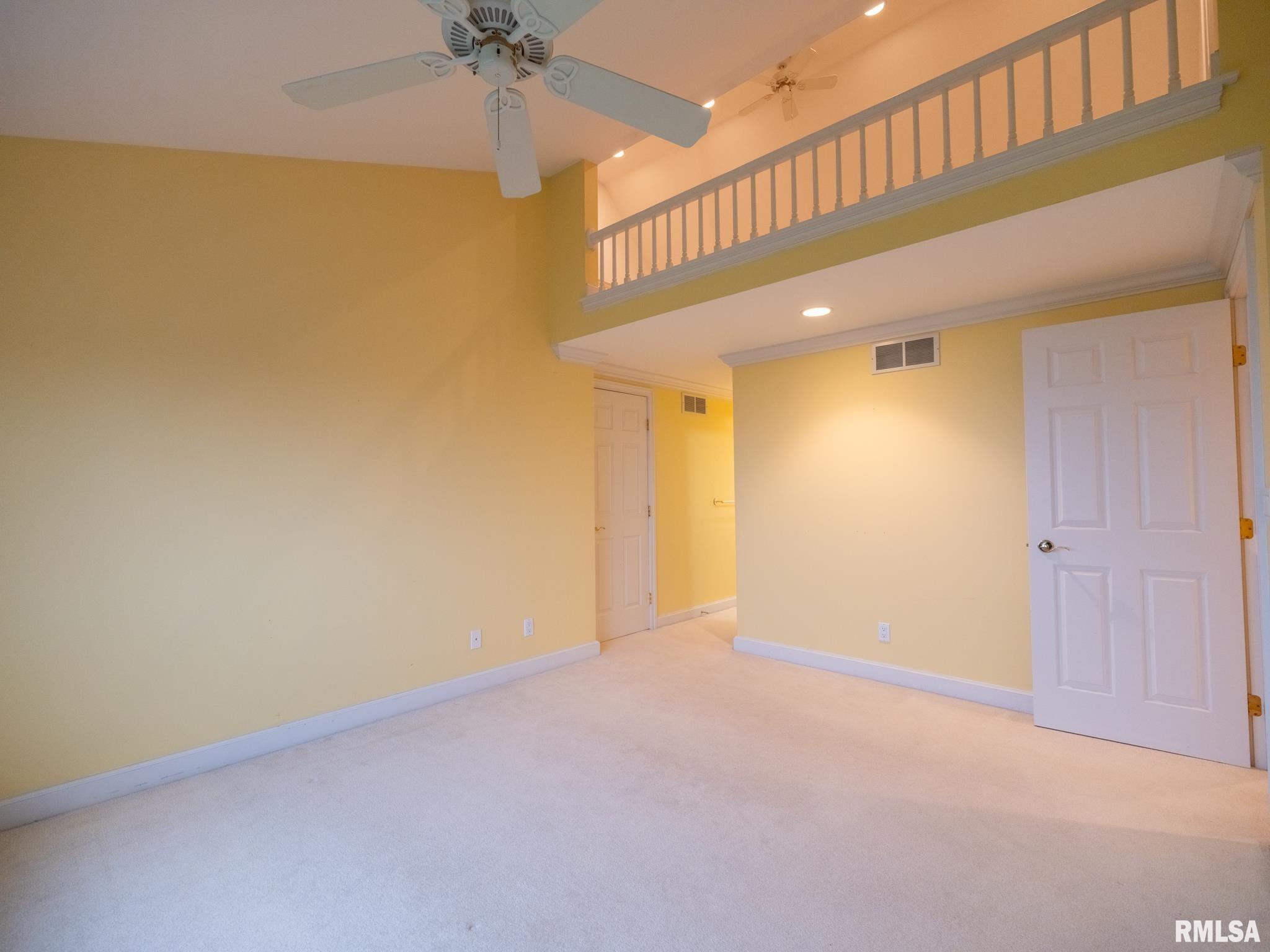 414 HARBOR POINTE Drive