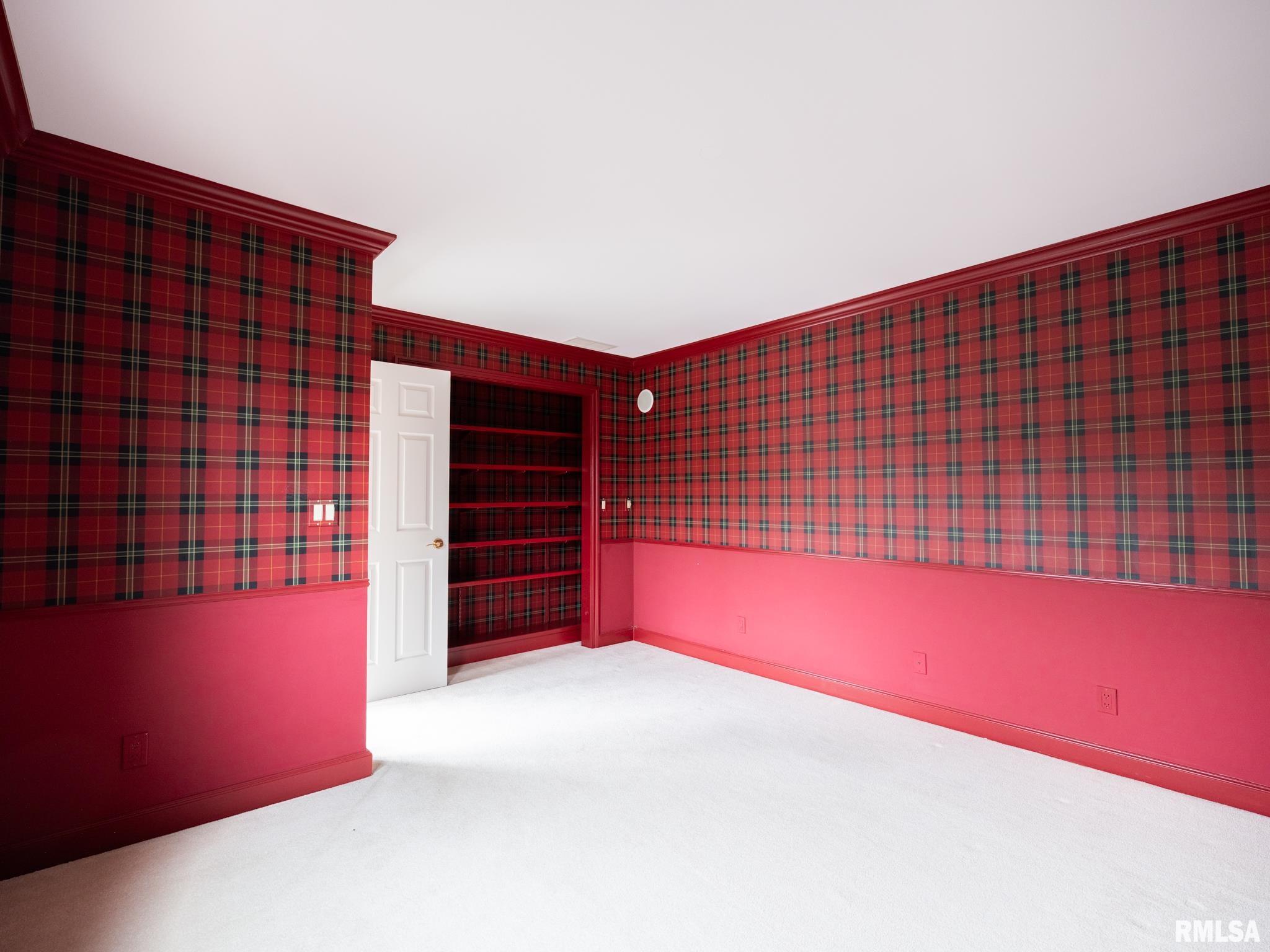 414 HARBOR POINTE Drive