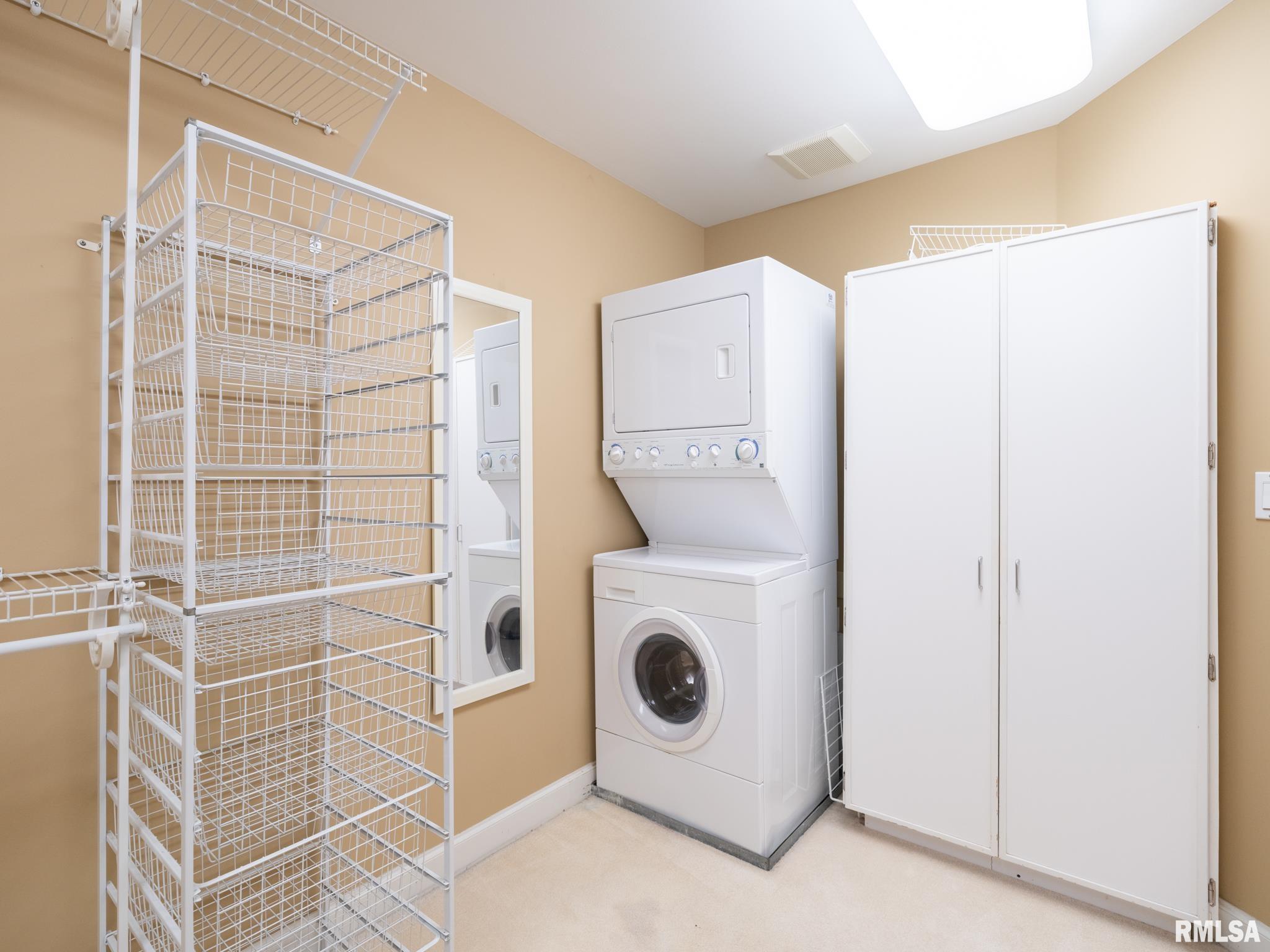 414 HARBOR POINTE Drive