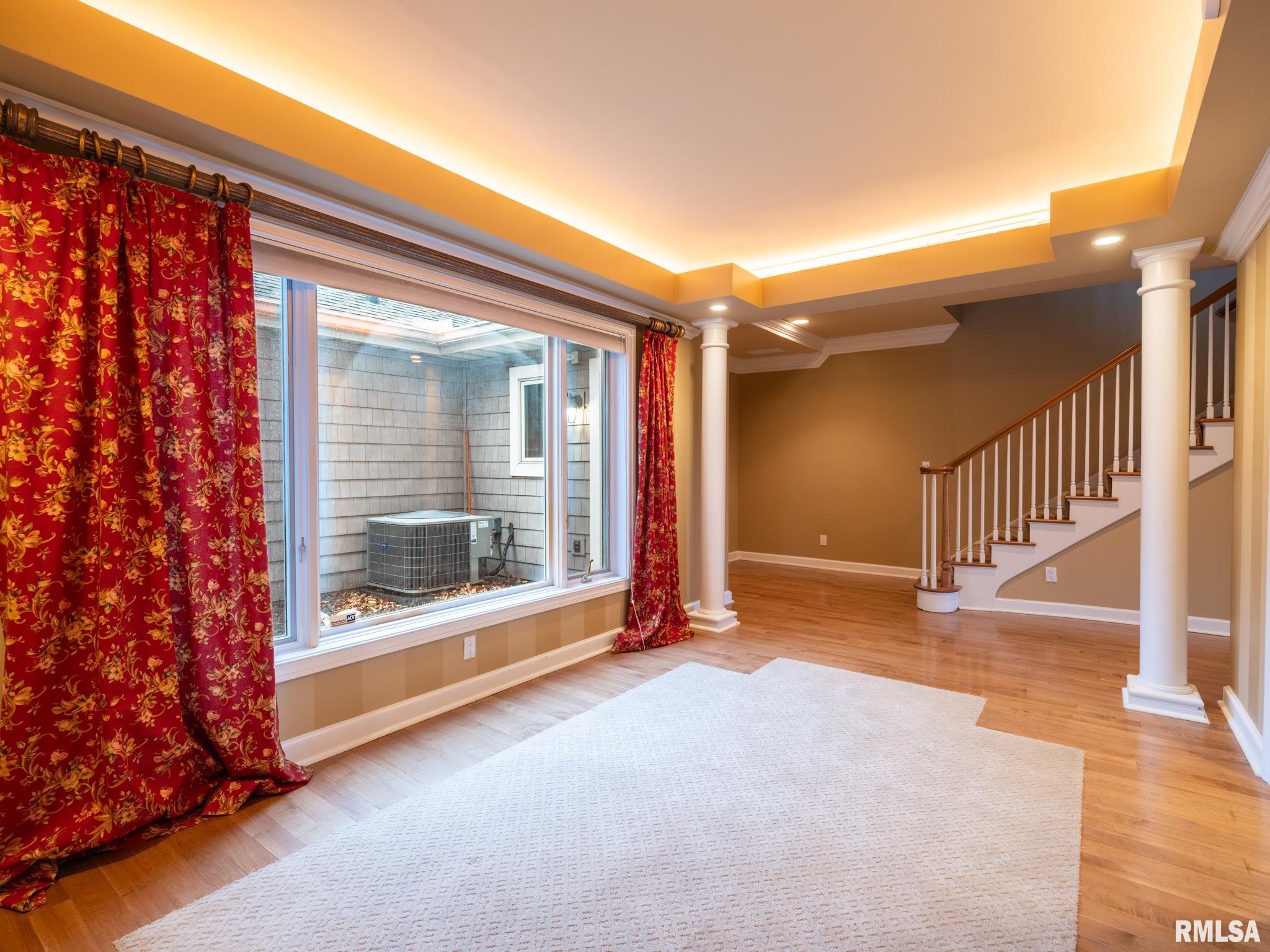 414 HARBOR POINTE Drive