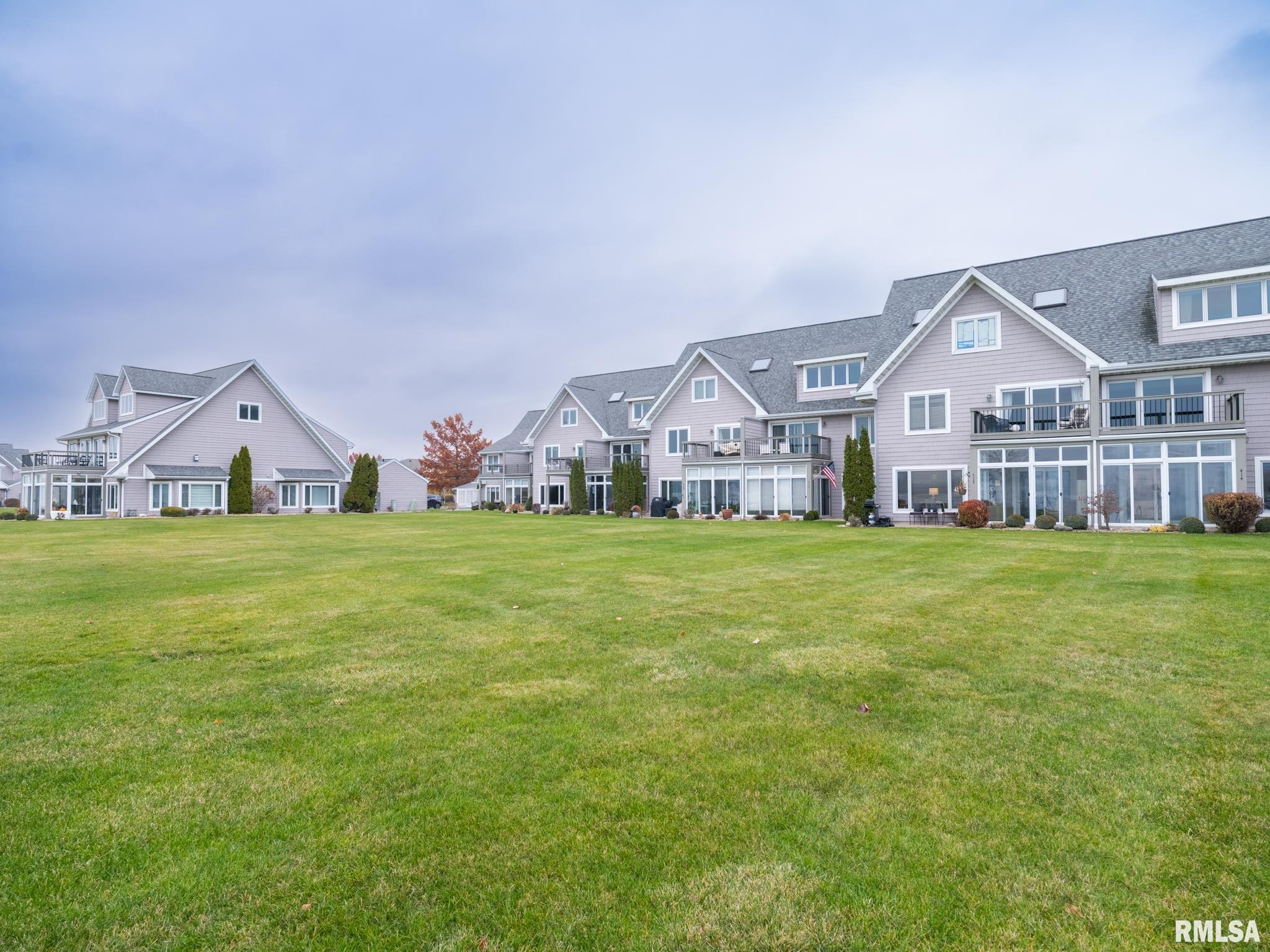 414 HARBOR POINTE Drive