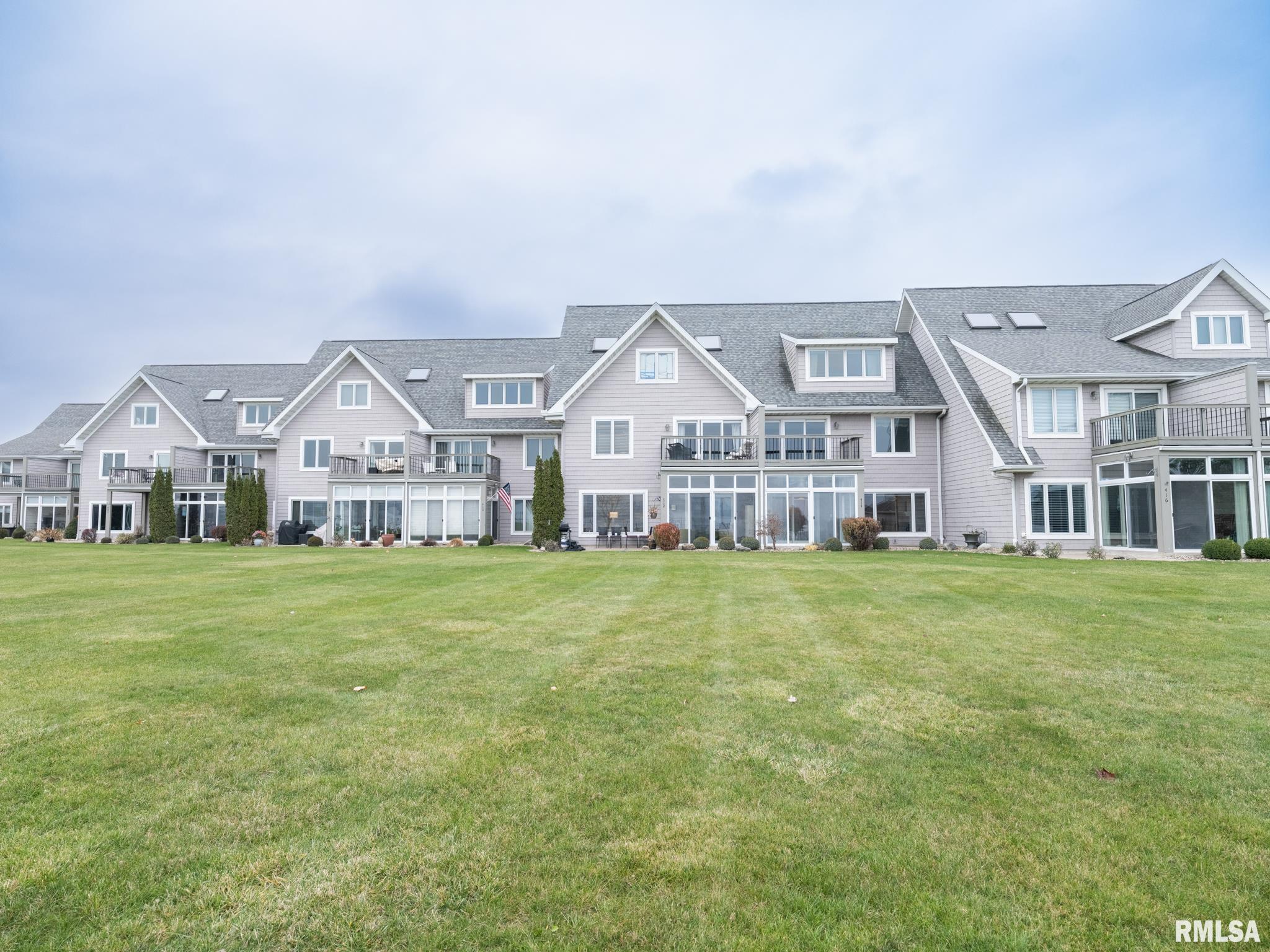 414 HARBOR POINTE Drive