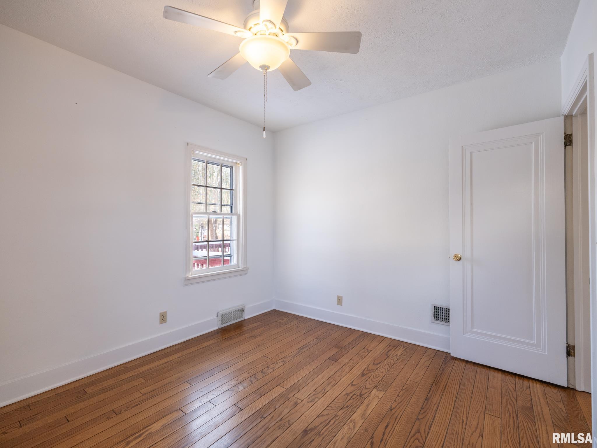 1704 E TERRACE VIEW Lane