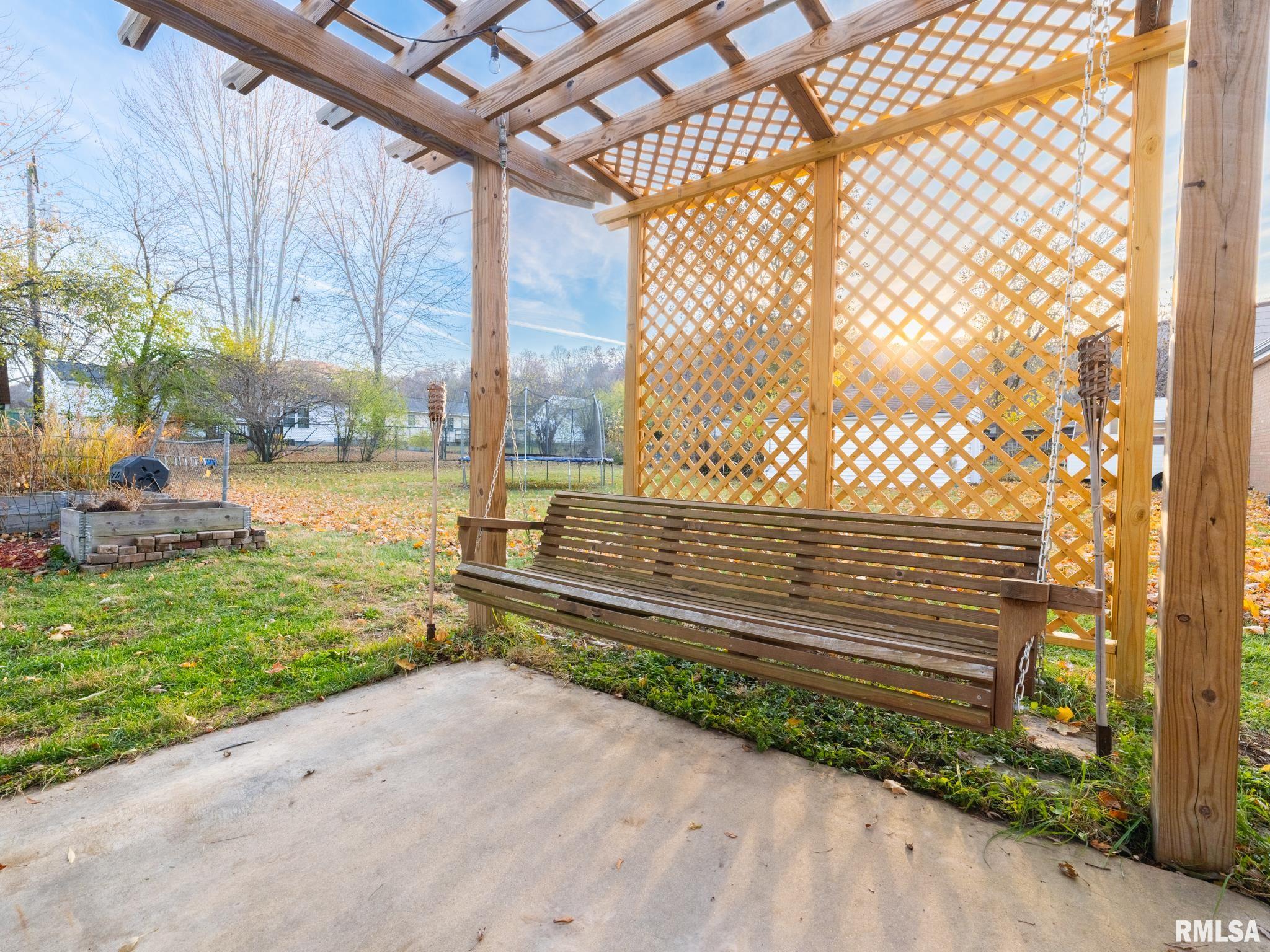 1704 E TERRACE VIEW Lane