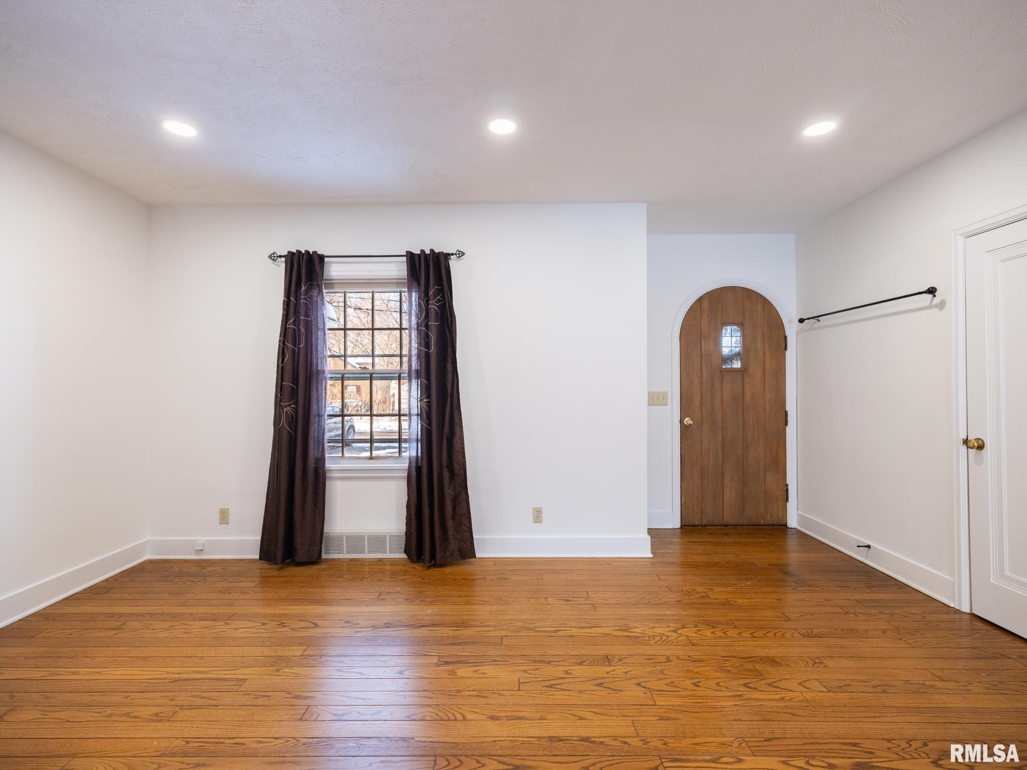 1704 E TERRACE VIEW Lane