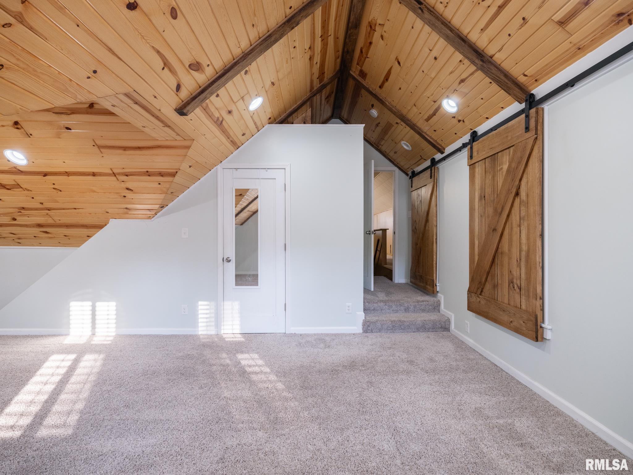 1704 E TERRACE VIEW Lane