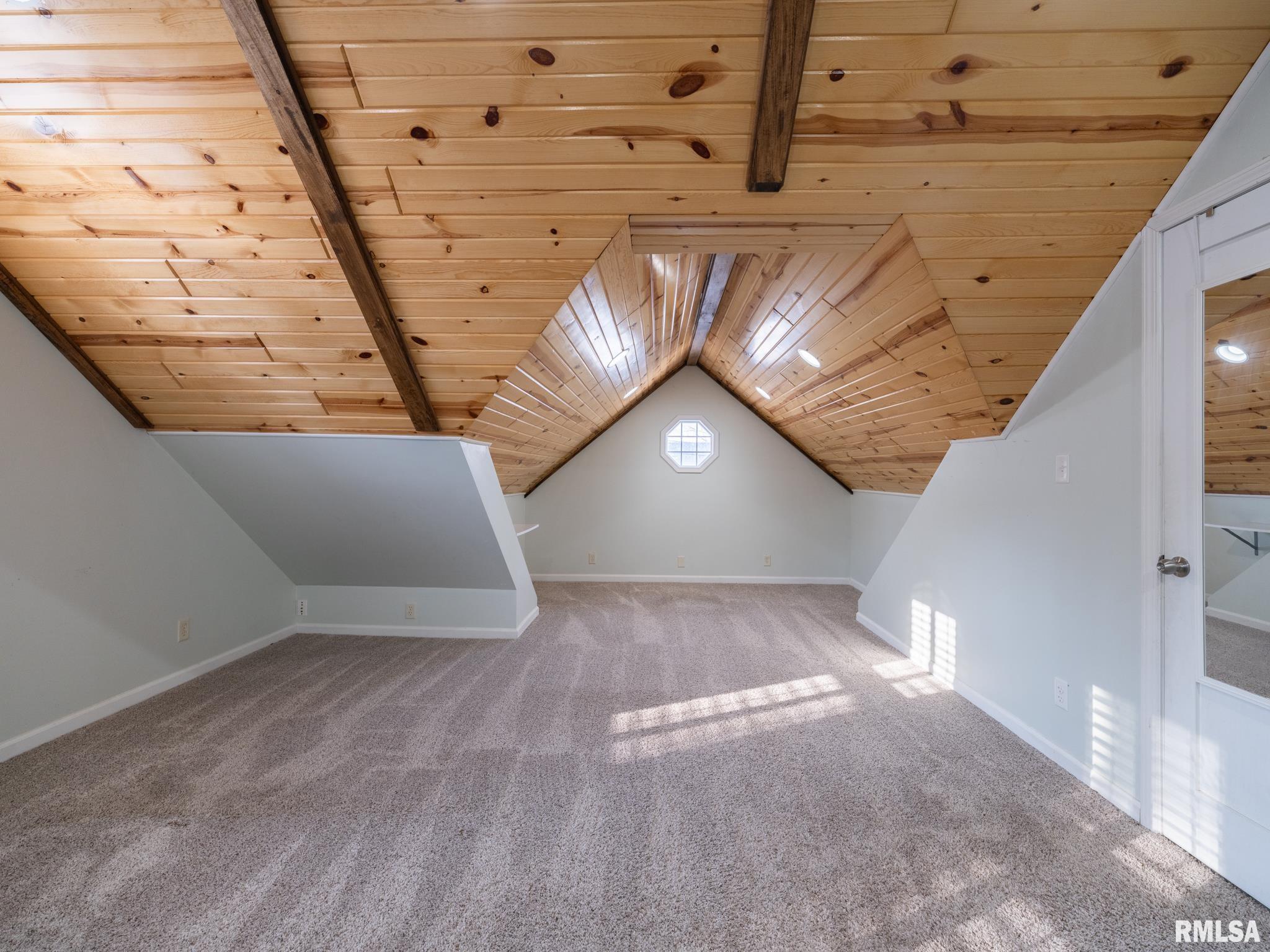 1704 E TERRACE VIEW Lane