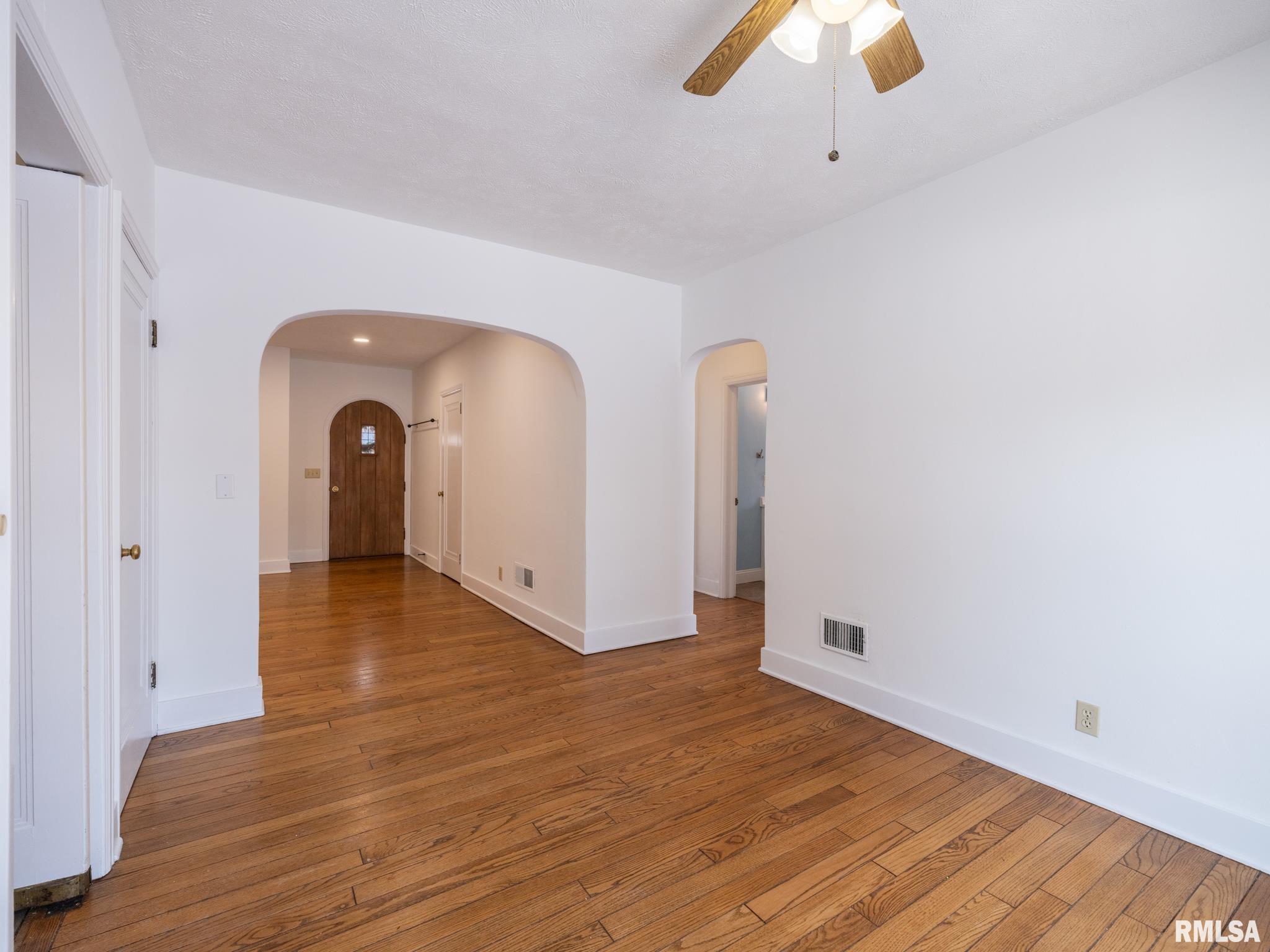 1704 E TERRACE VIEW Lane