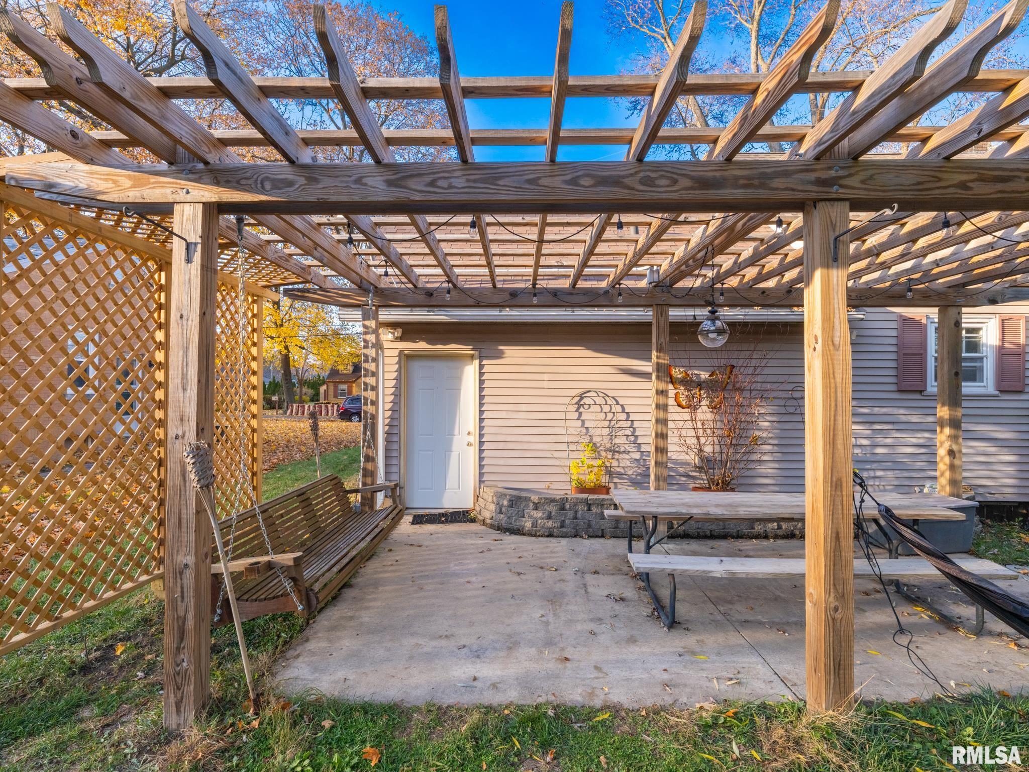 1704 E TERRACE VIEW Lane