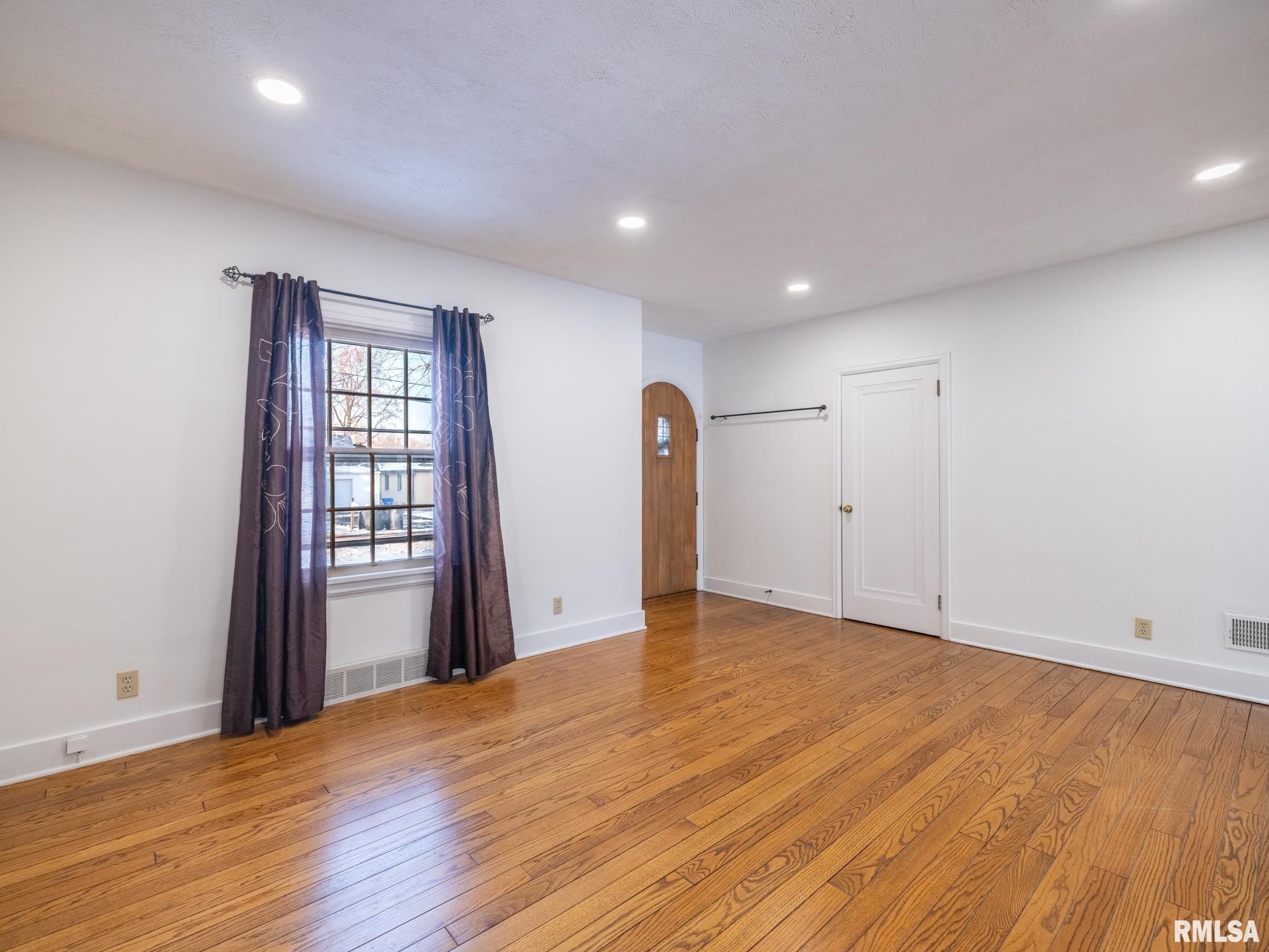 1704 E TERRACE VIEW Lane