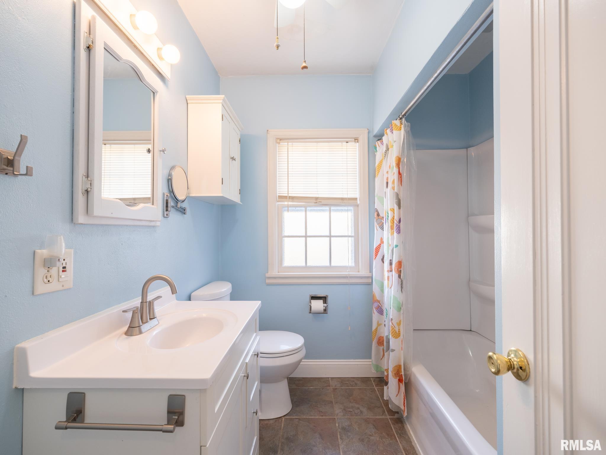 1704 E TERRACE VIEW Lane