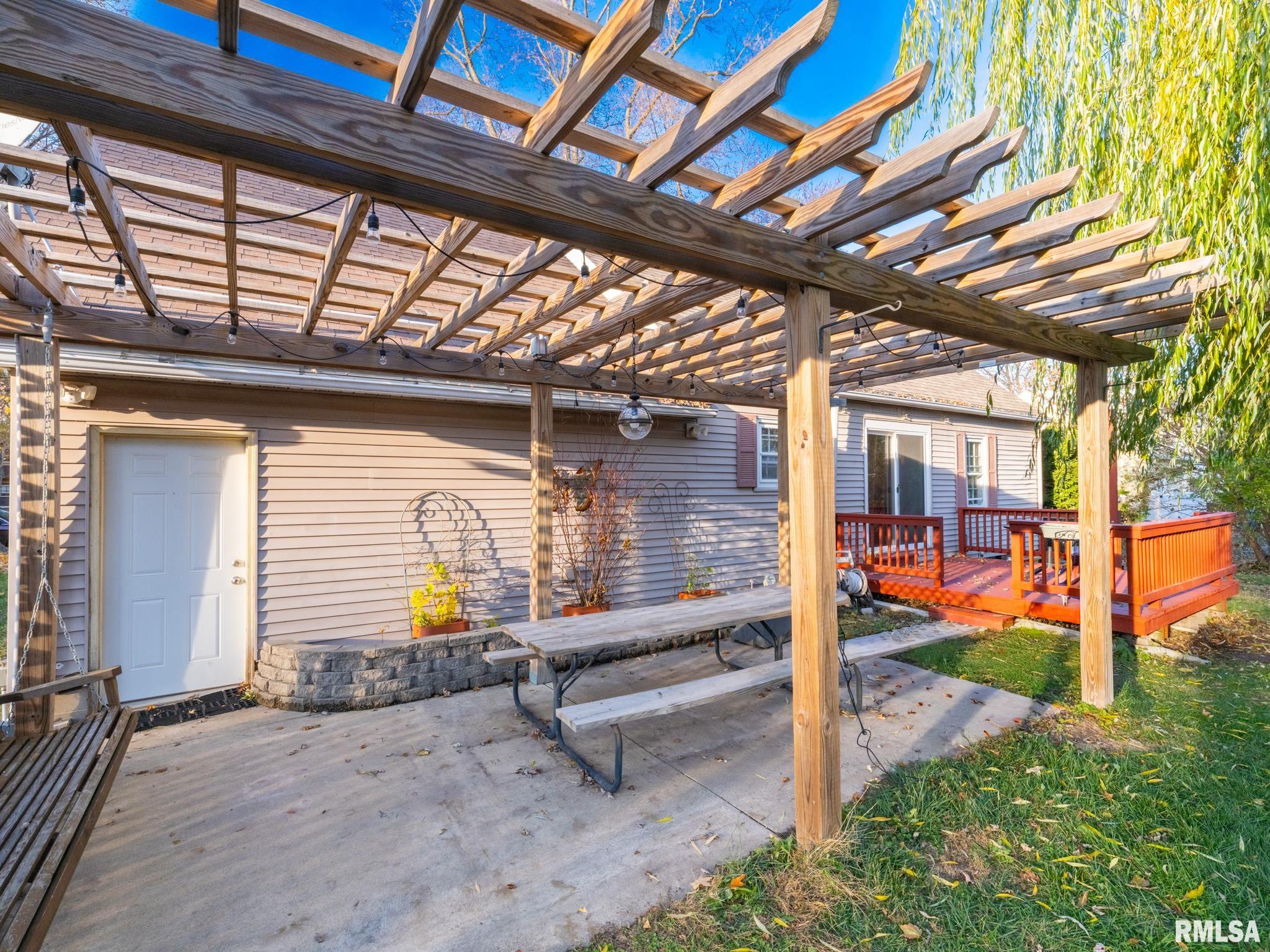 1704 E TERRACE VIEW Lane