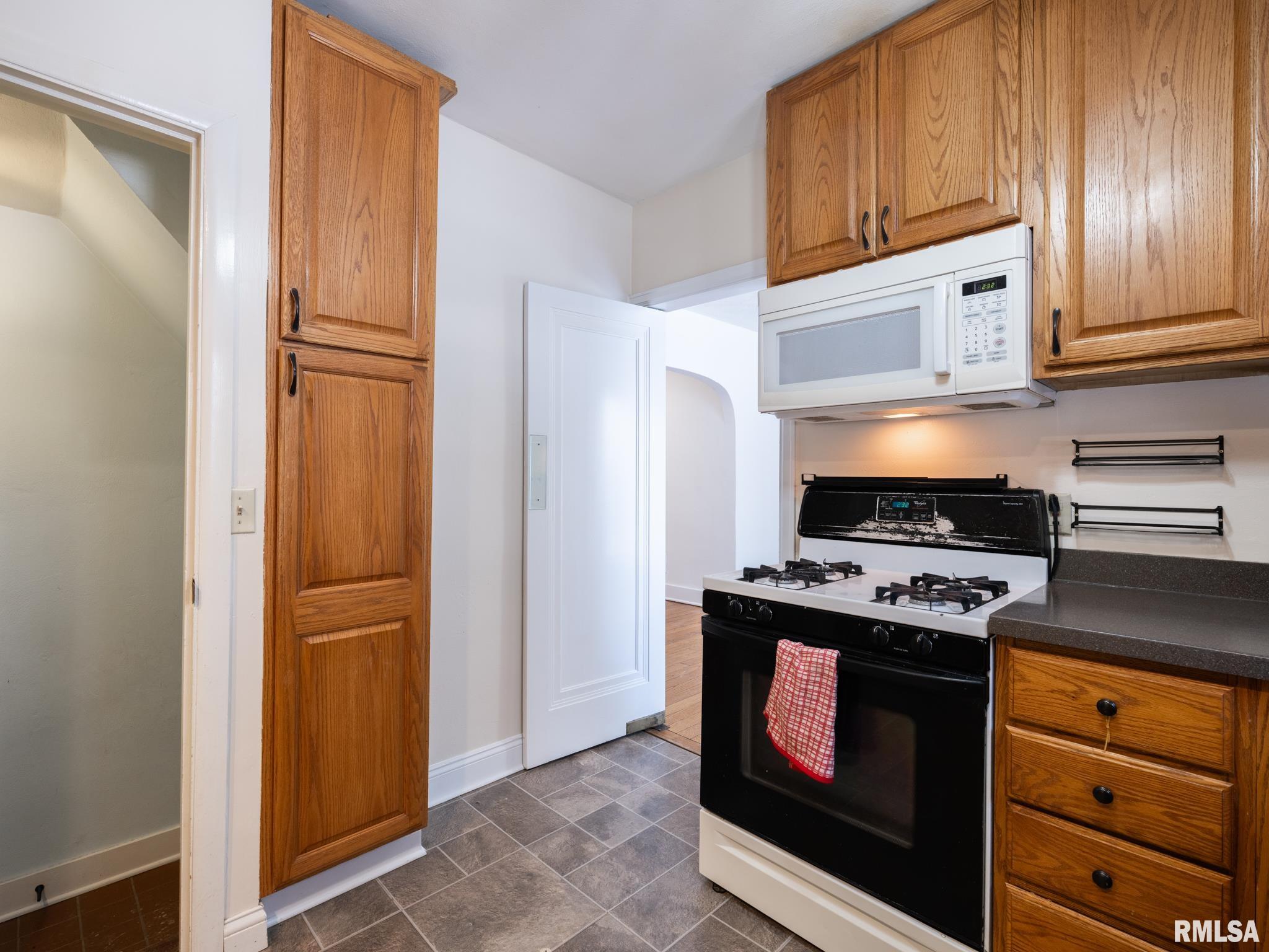 1704 E TERRACE VIEW Lane