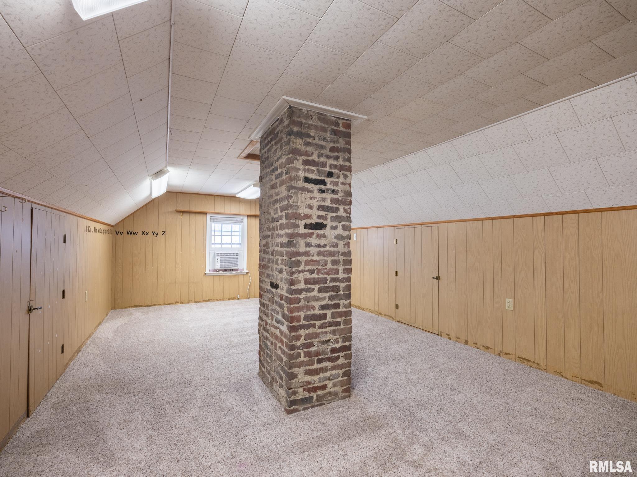 1704 E TERRACE VIEW Lane