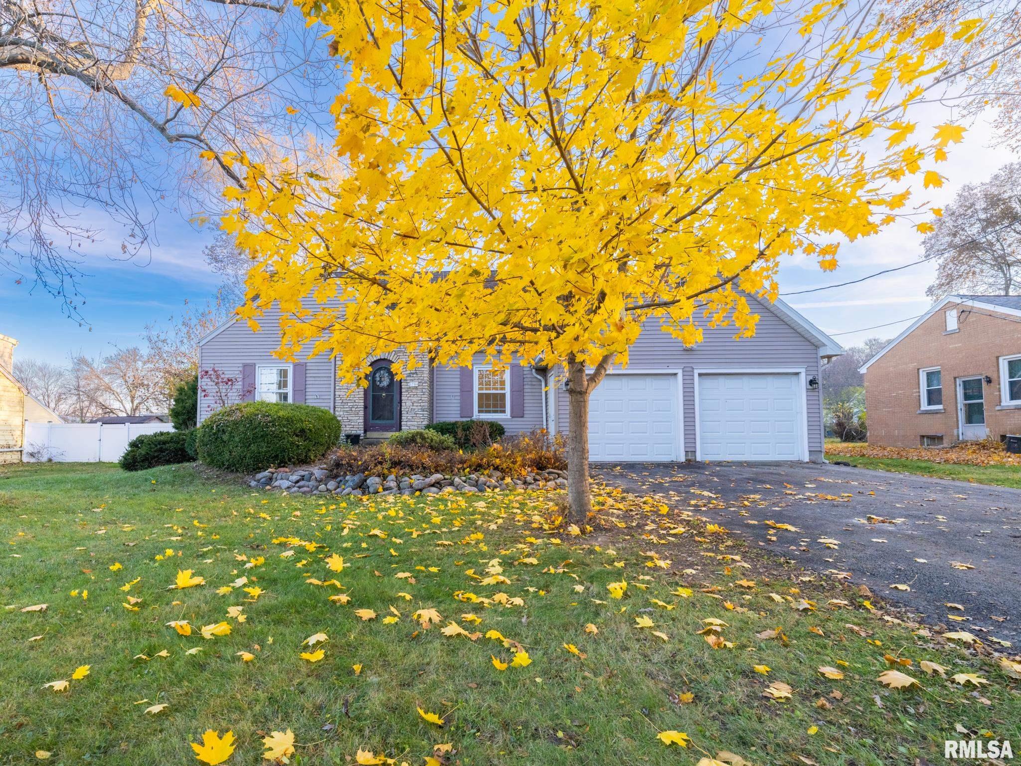 1704 E TERRACE VIEW Lane