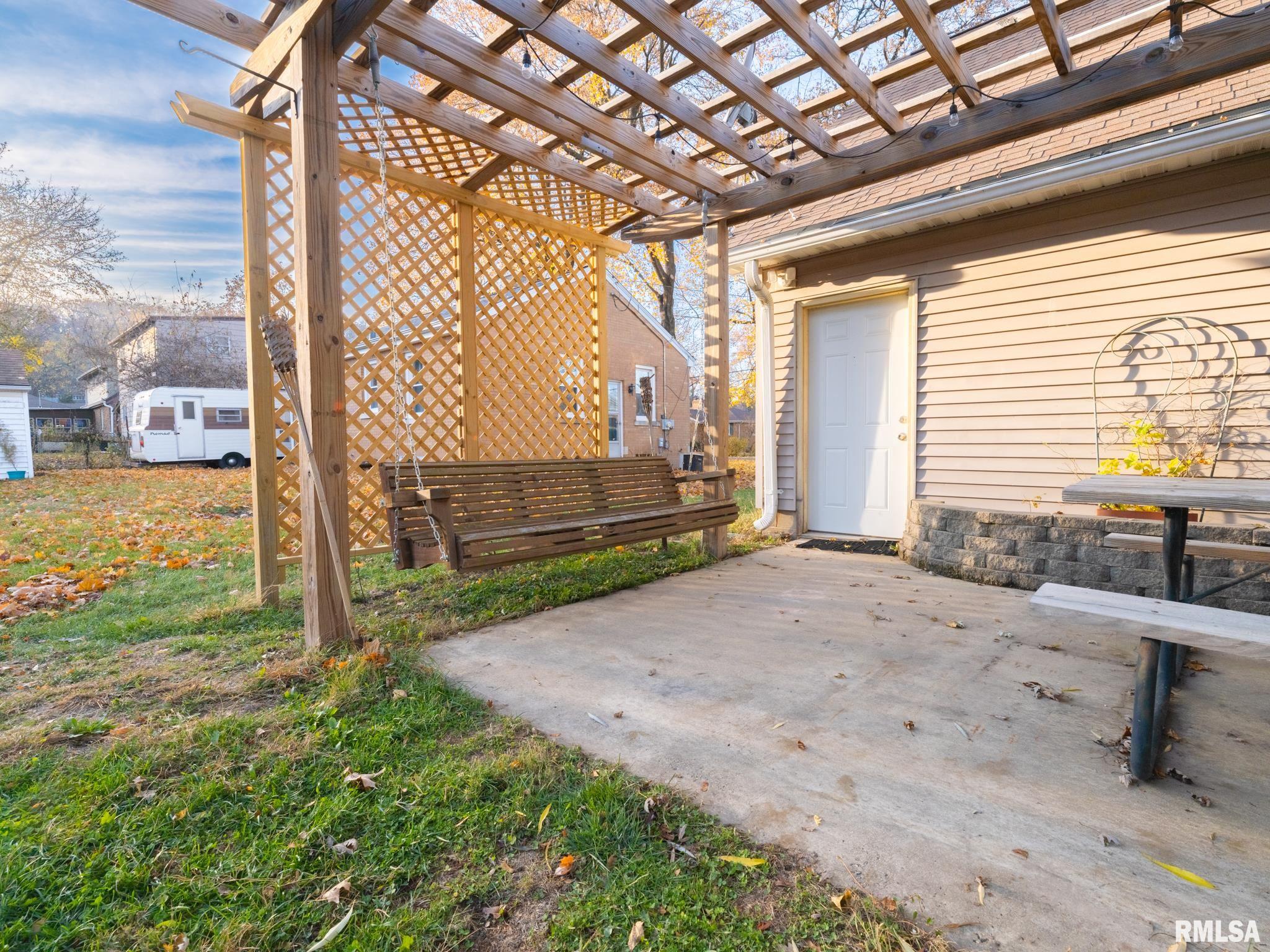 1704 E TERRACE VIEW Lane