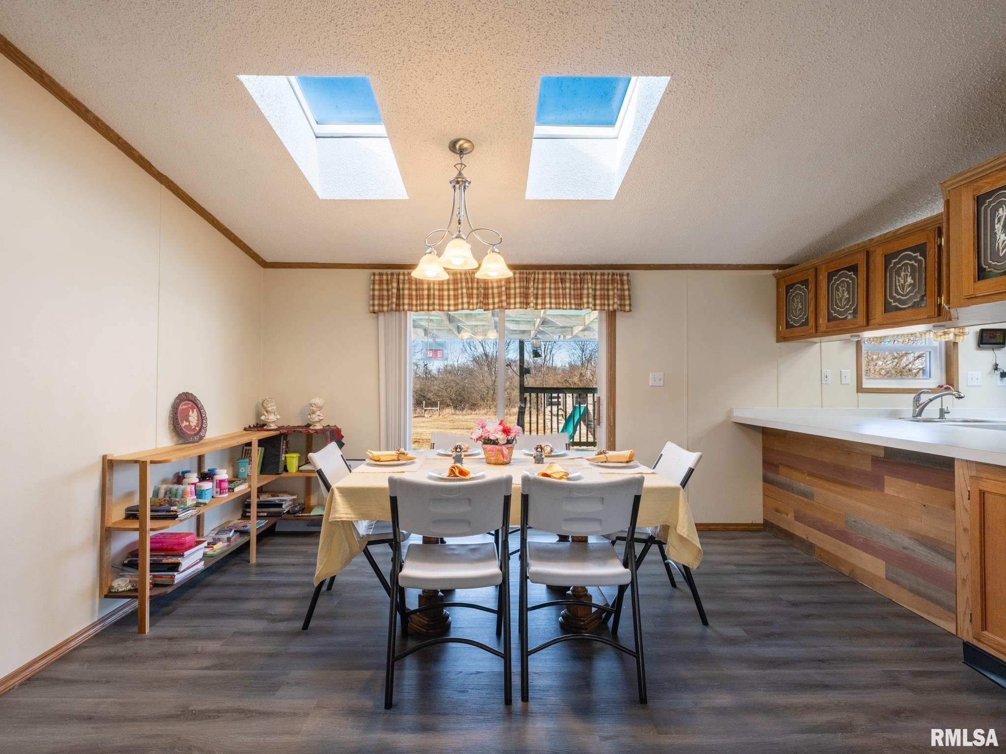 5001 Tunbridge Hill Road