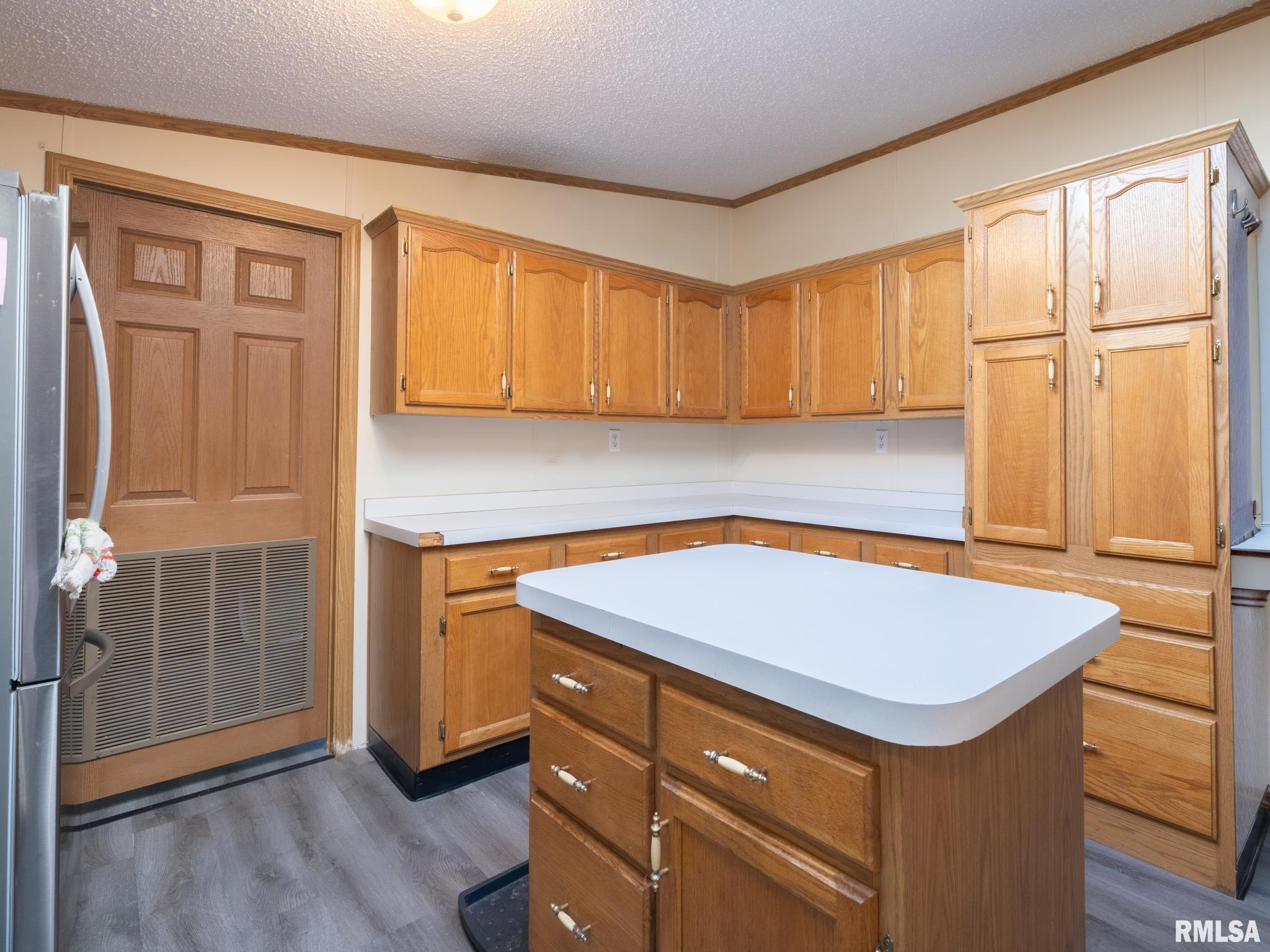 5001 Tunbridge Hill Road