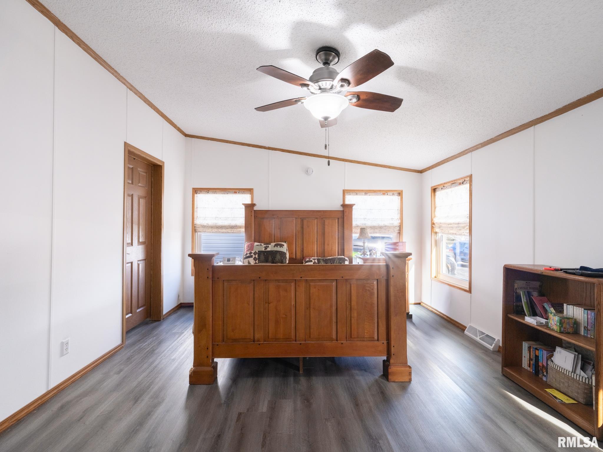 5001 Tunbridge Hill Road