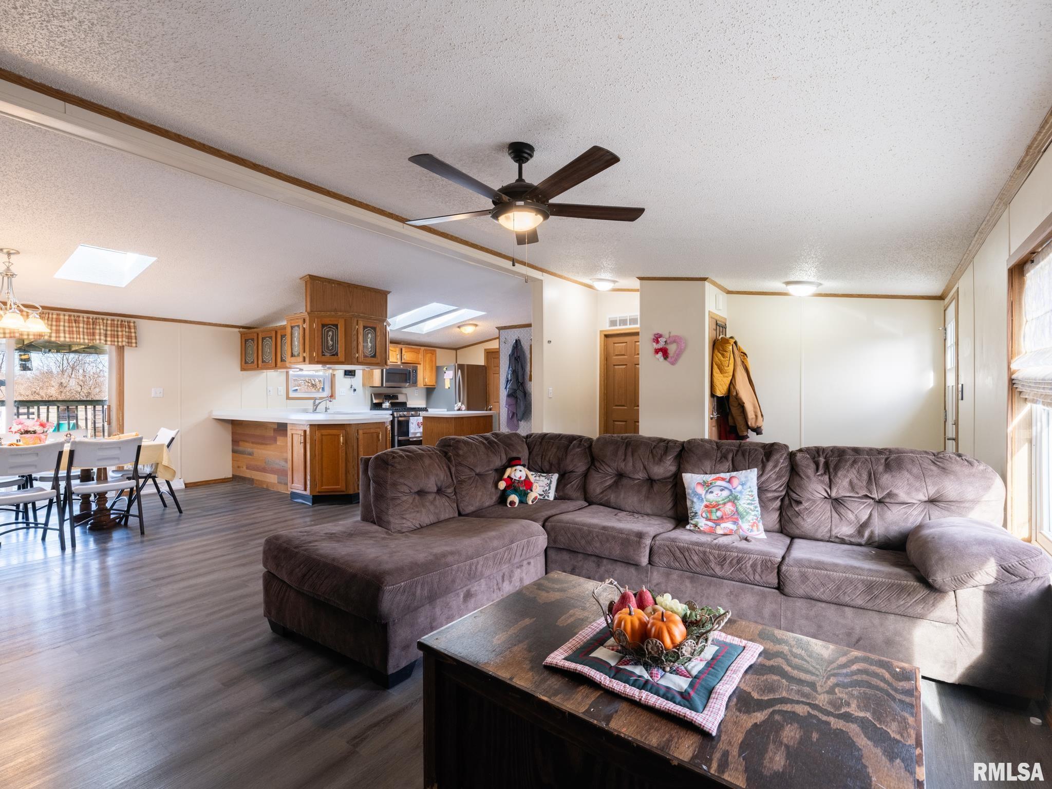 5001 Tunbridge Hill Road