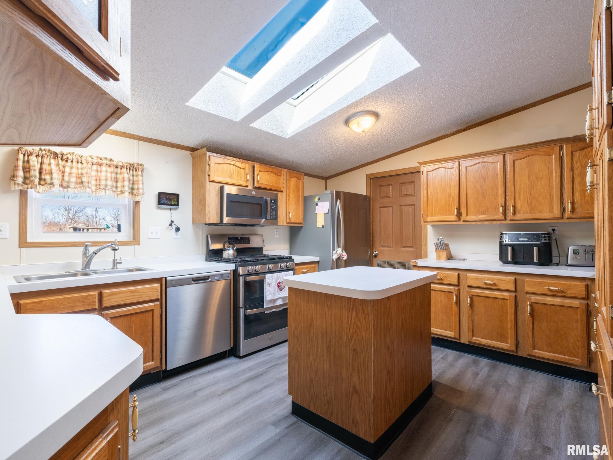 5001 Tunbridge Hill Road