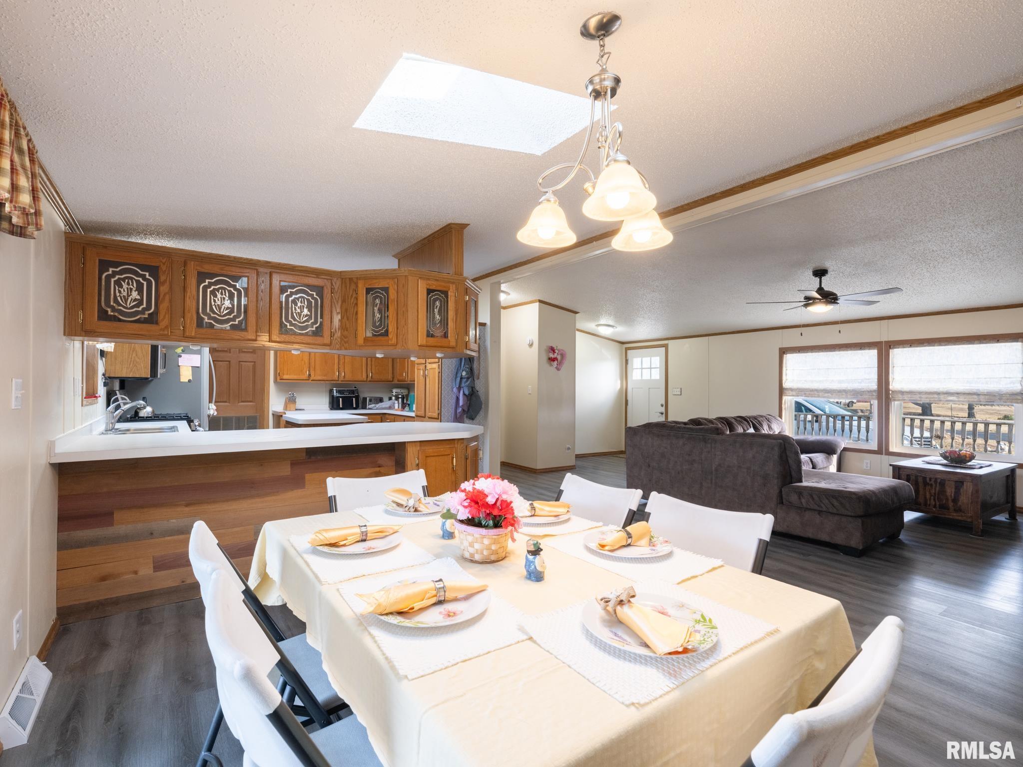 5001 Tunbridge Hill Road