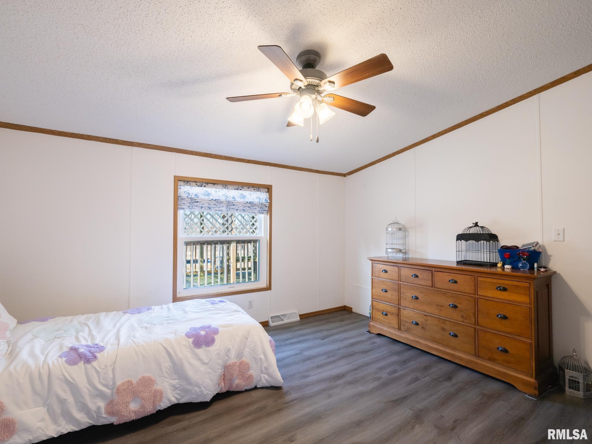 5001 Tunbridge Hill Road