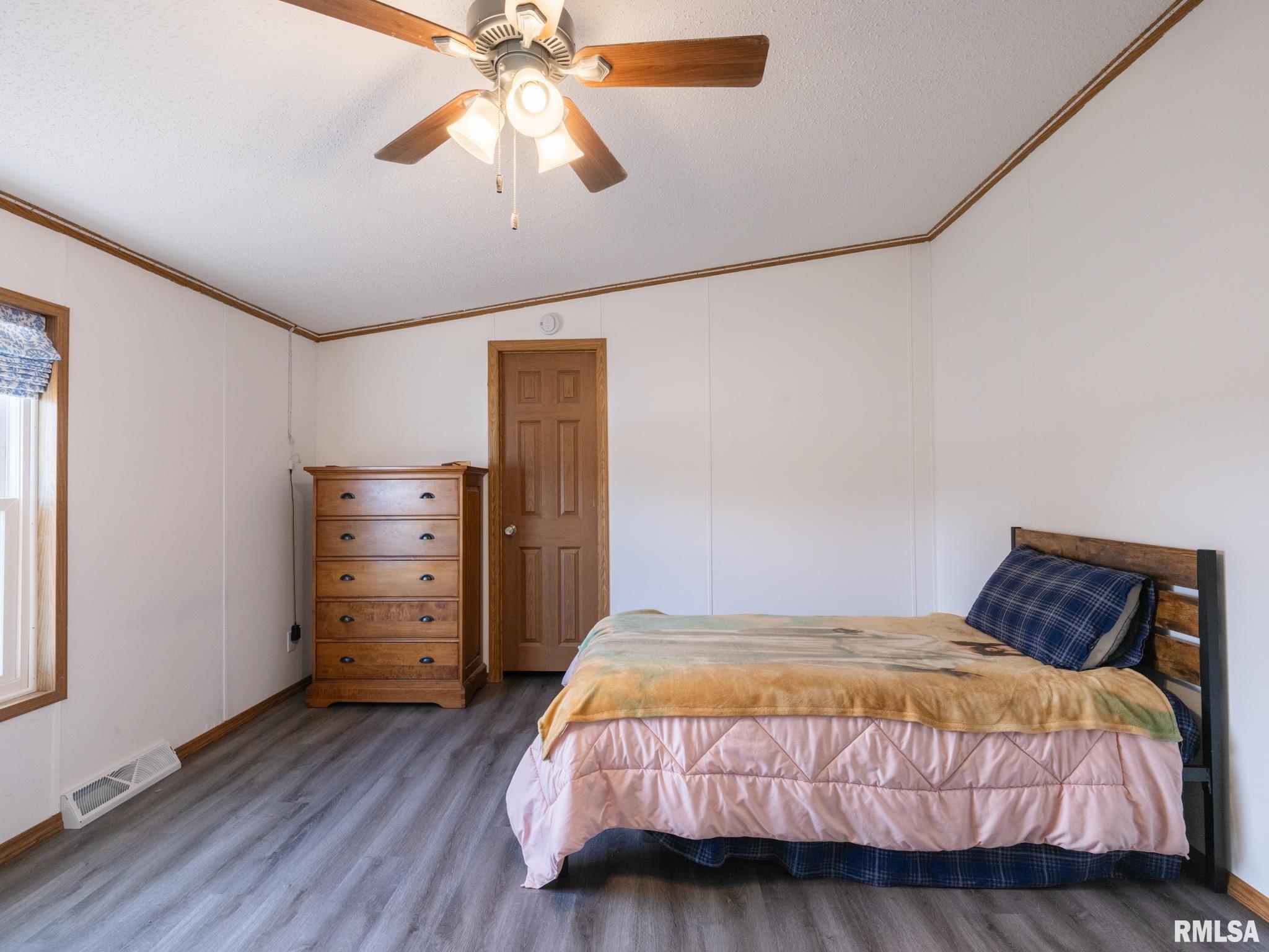 5001 Tunbridge Hill Road