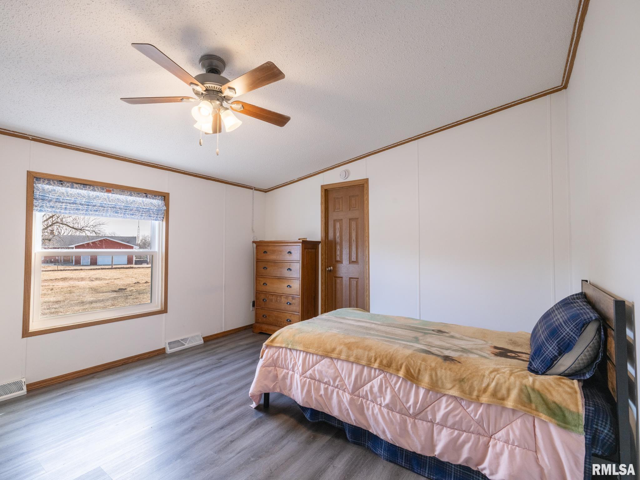 5001 Tunbridge Hill Road