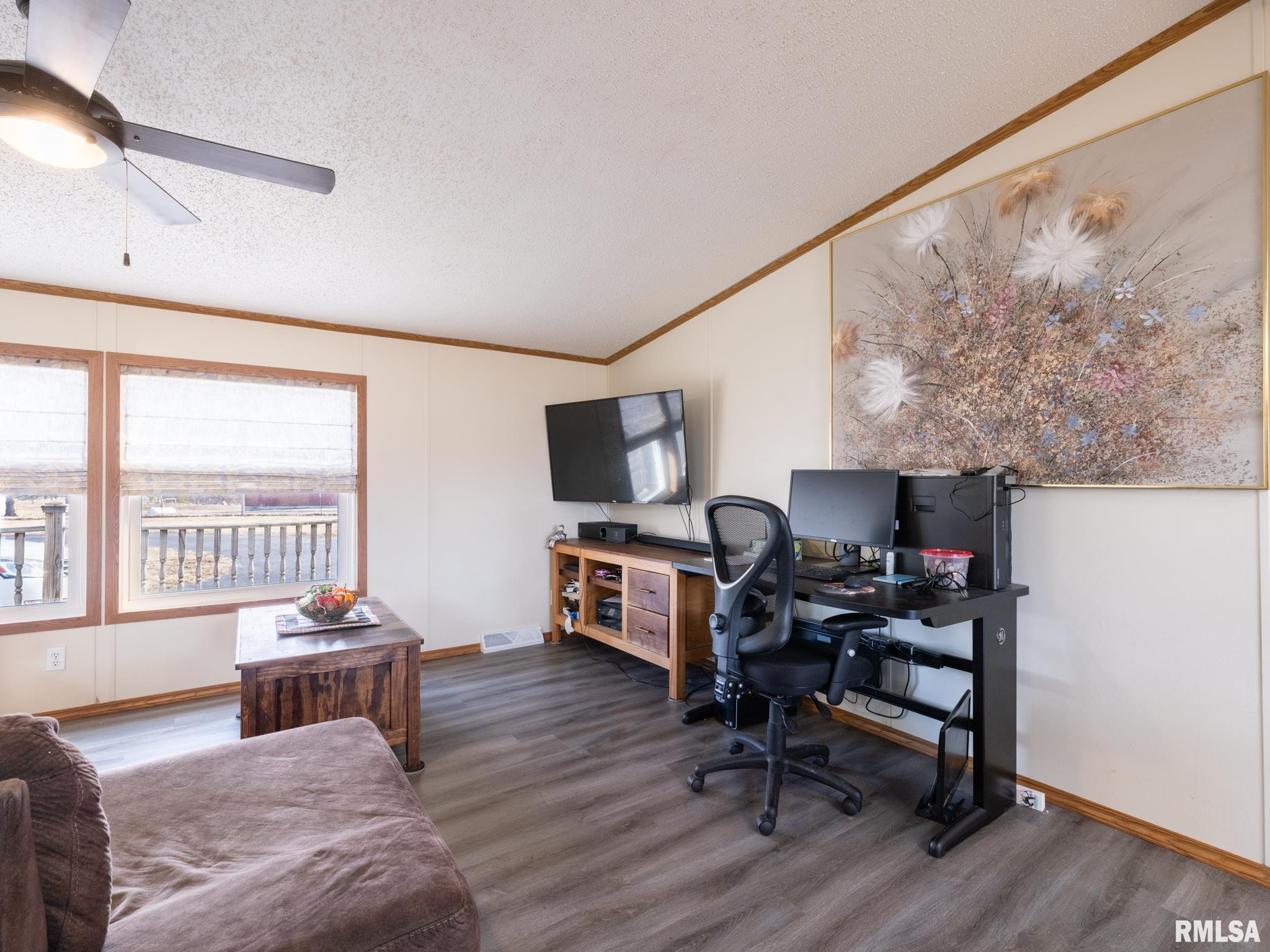 5001 Tunbridge Hill Road