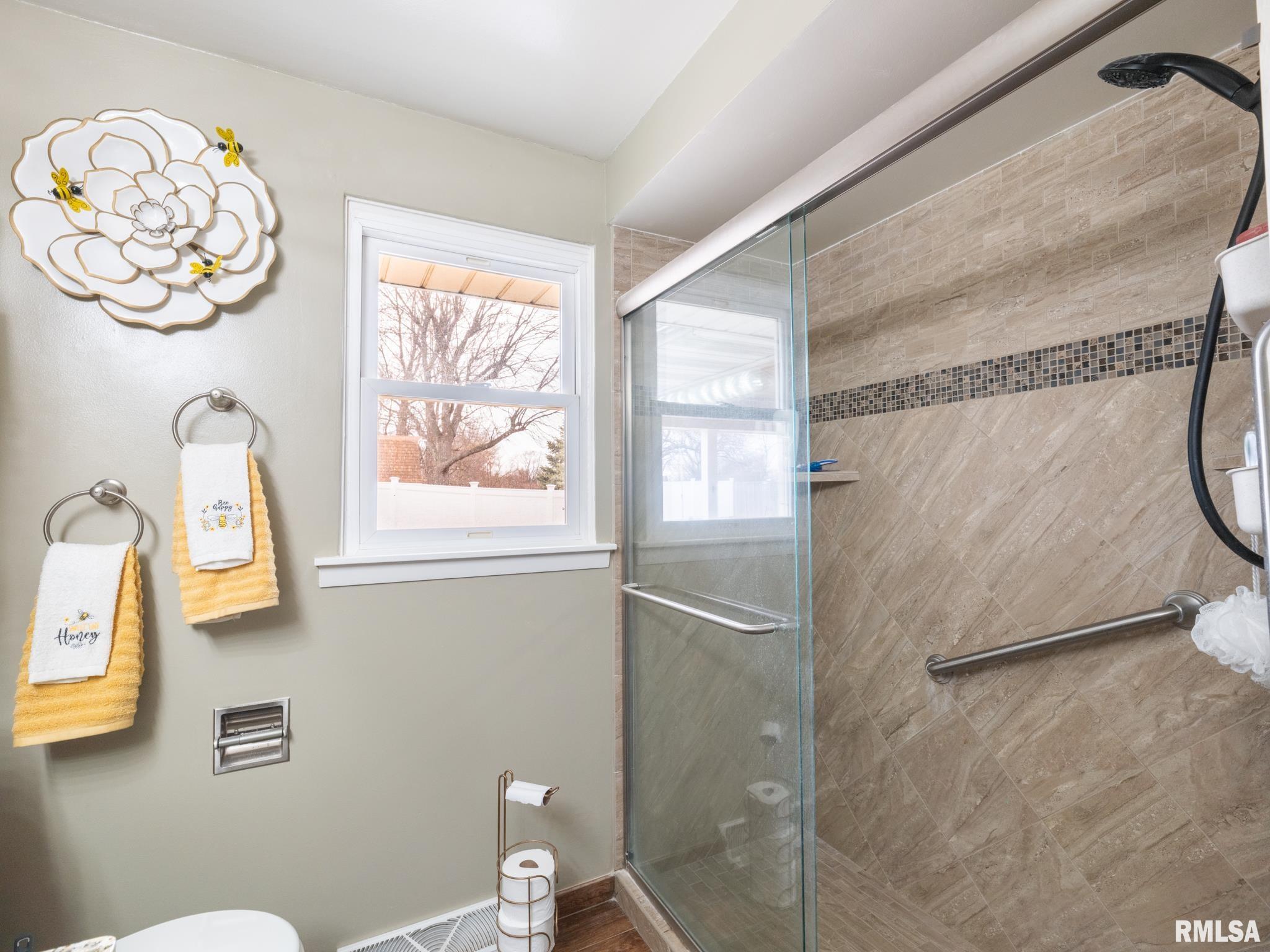 1703 HIGHWOOD Avenue