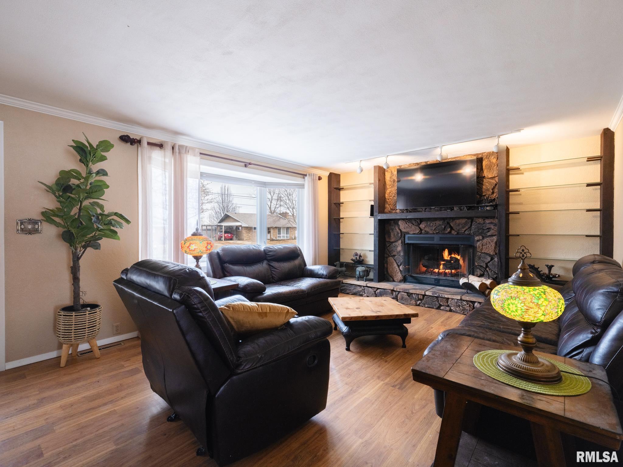 1703 HIGHWOOD Avenue