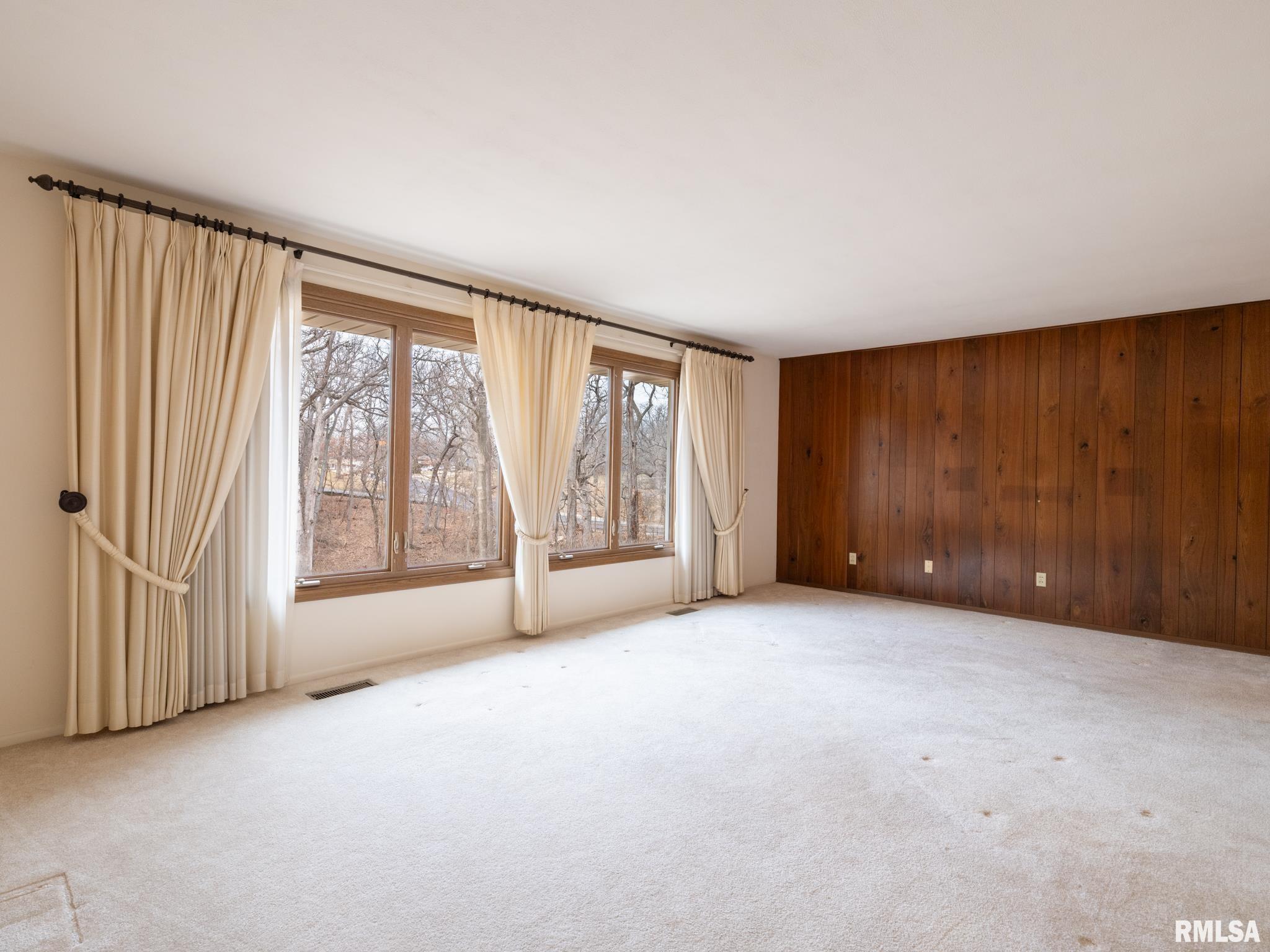 1903 Saint Clair Drive