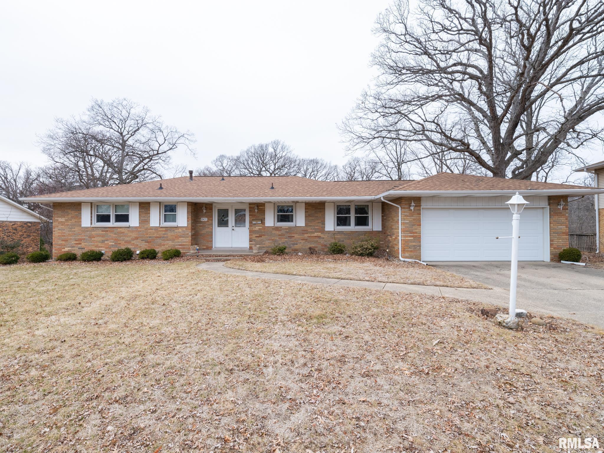 1903 Saint Clair Drive