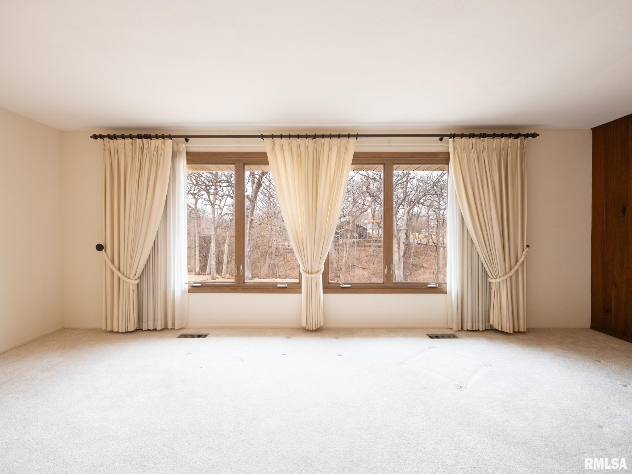 1903 Saint Clair Drive