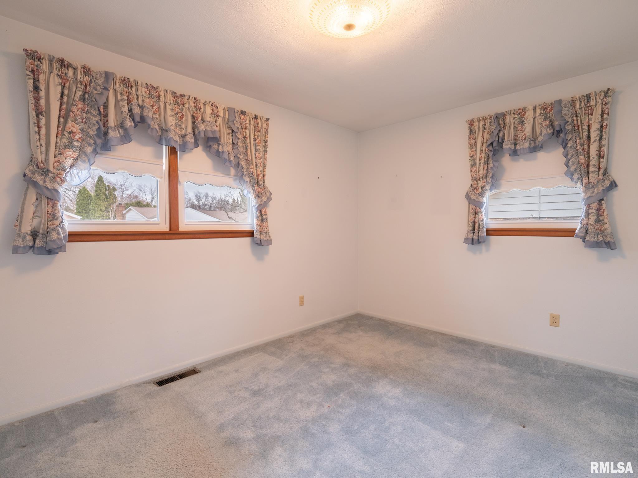 1903 Saint Clair Drive