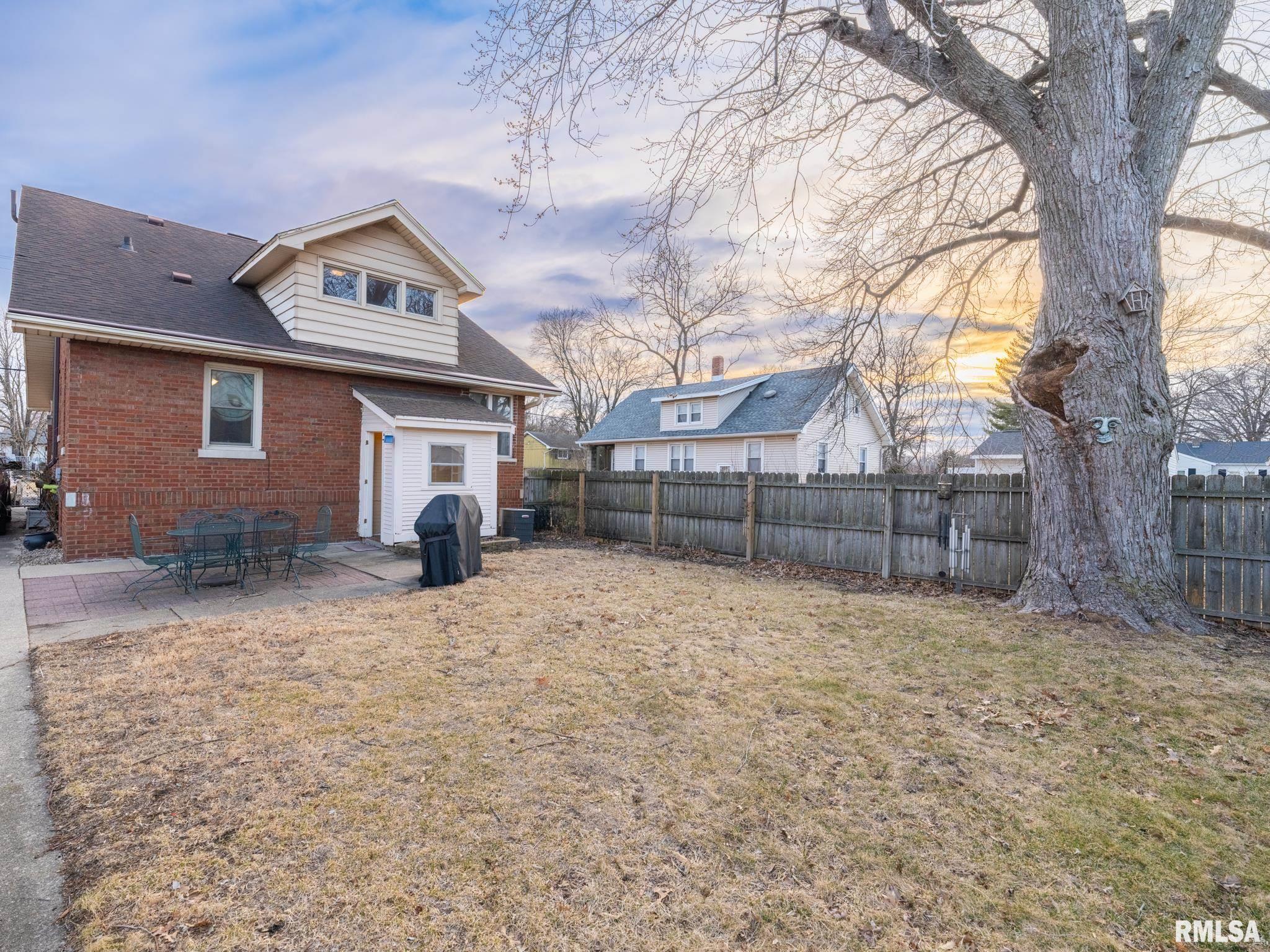 2815 W ROHMANN Avenue